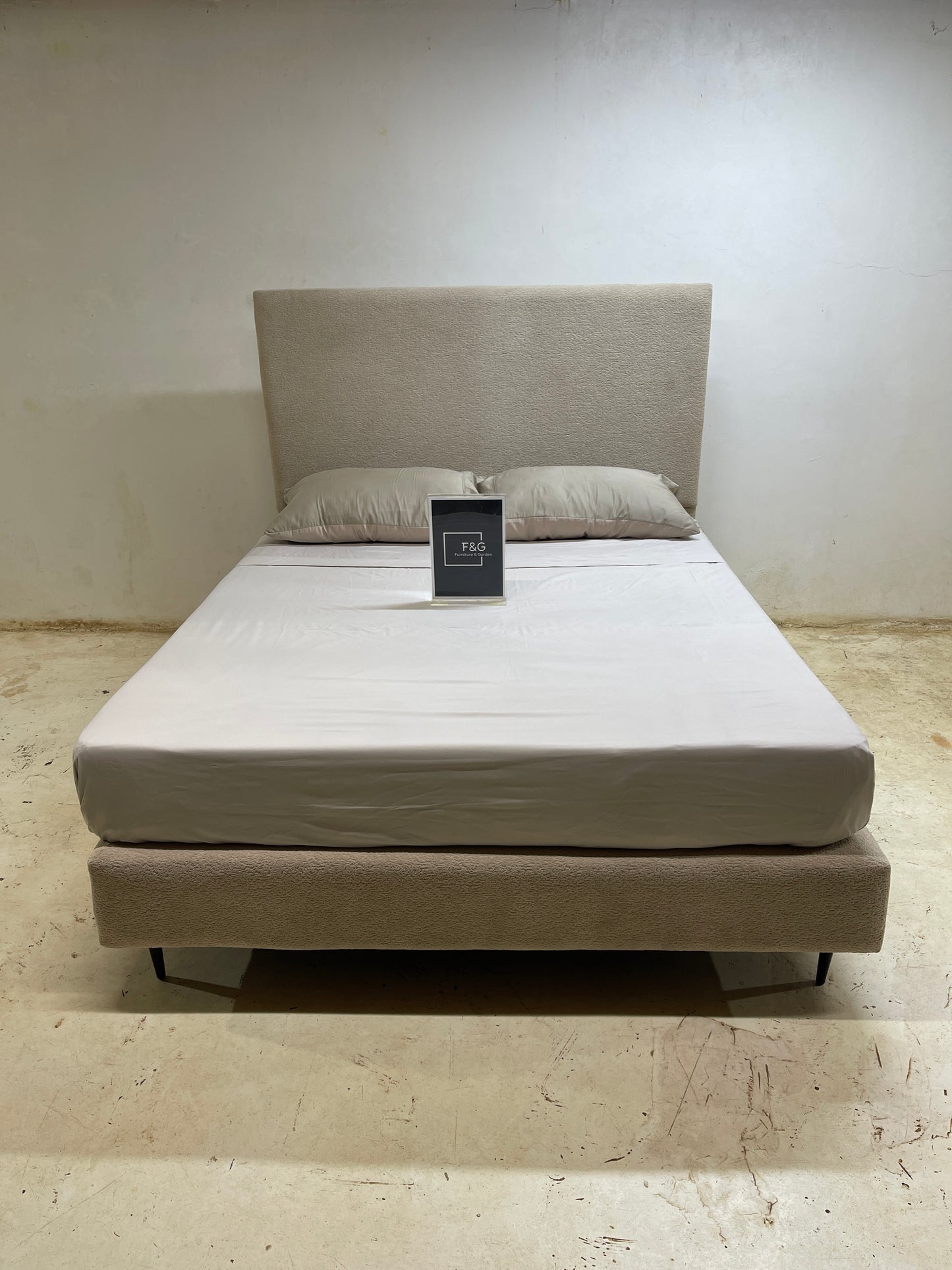 The Liora Bed
