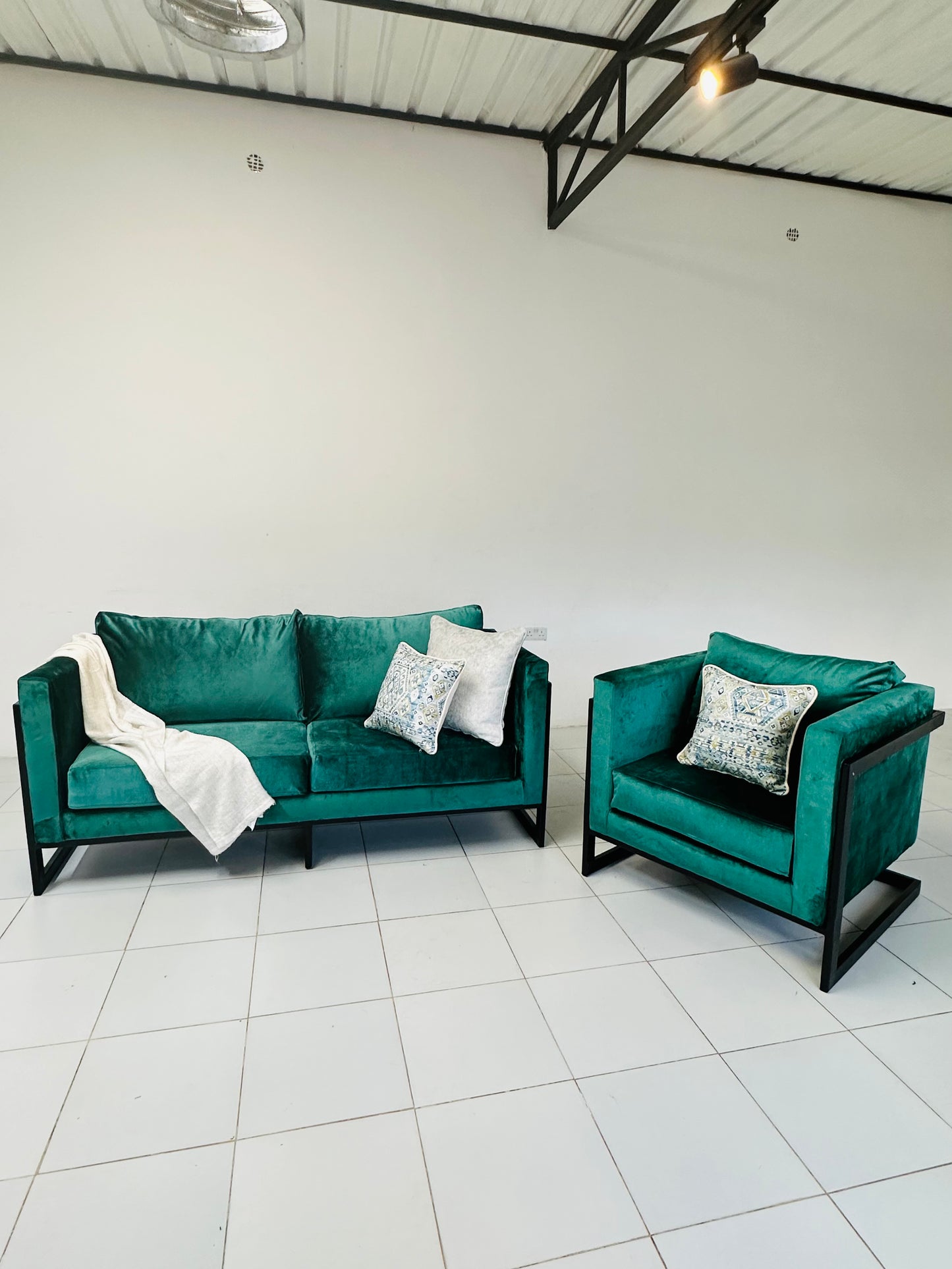 The Verdeluxe Sofa