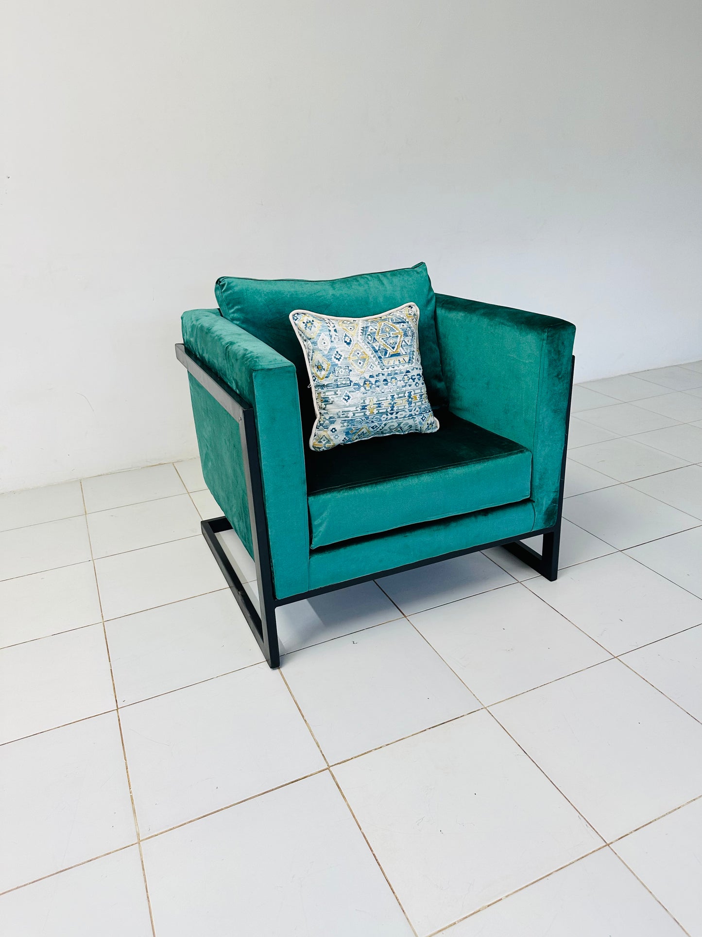 The Verdeluxe Sofa