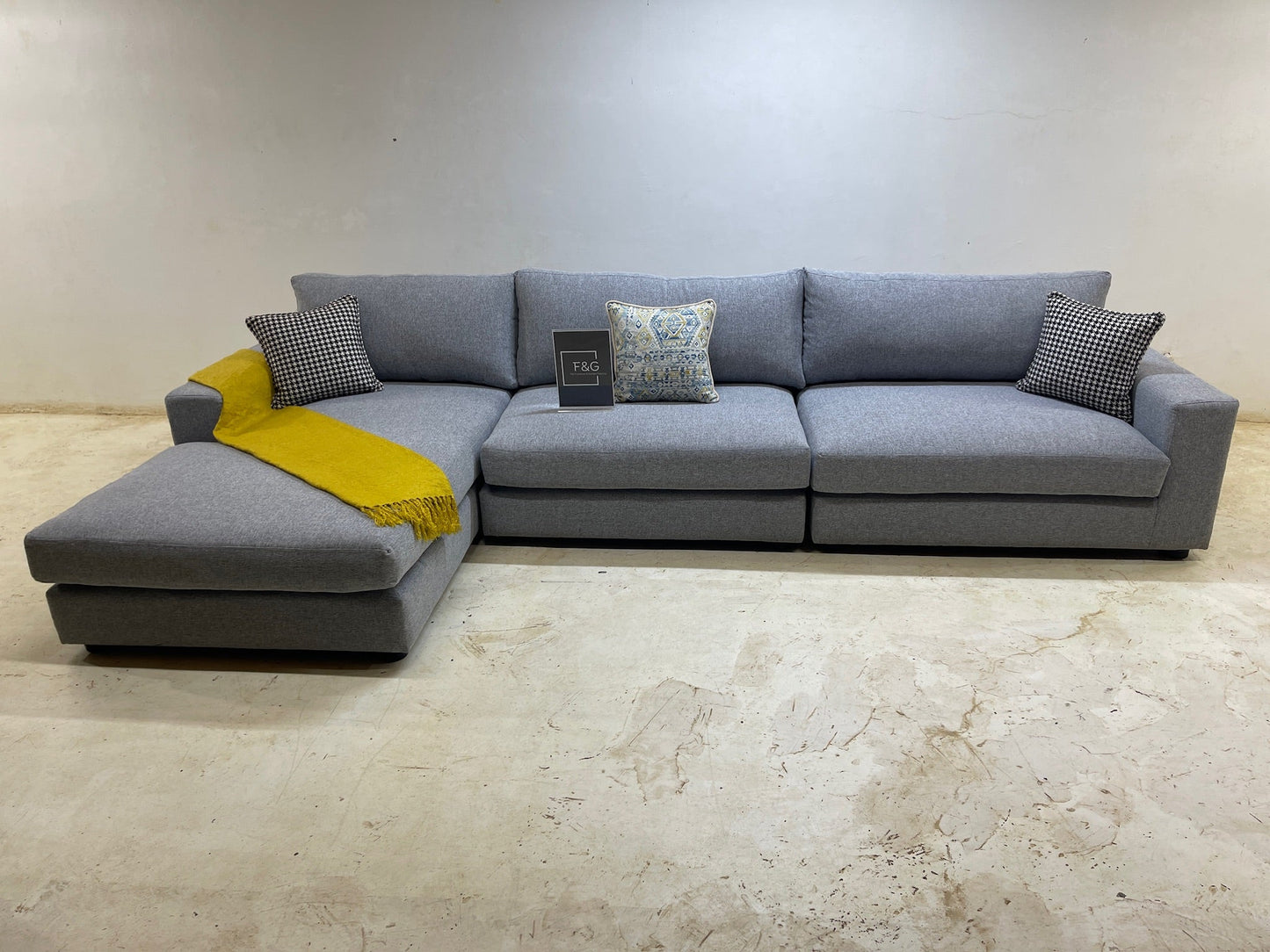 The Aeris Sectional Sofa - Furniture & Garden