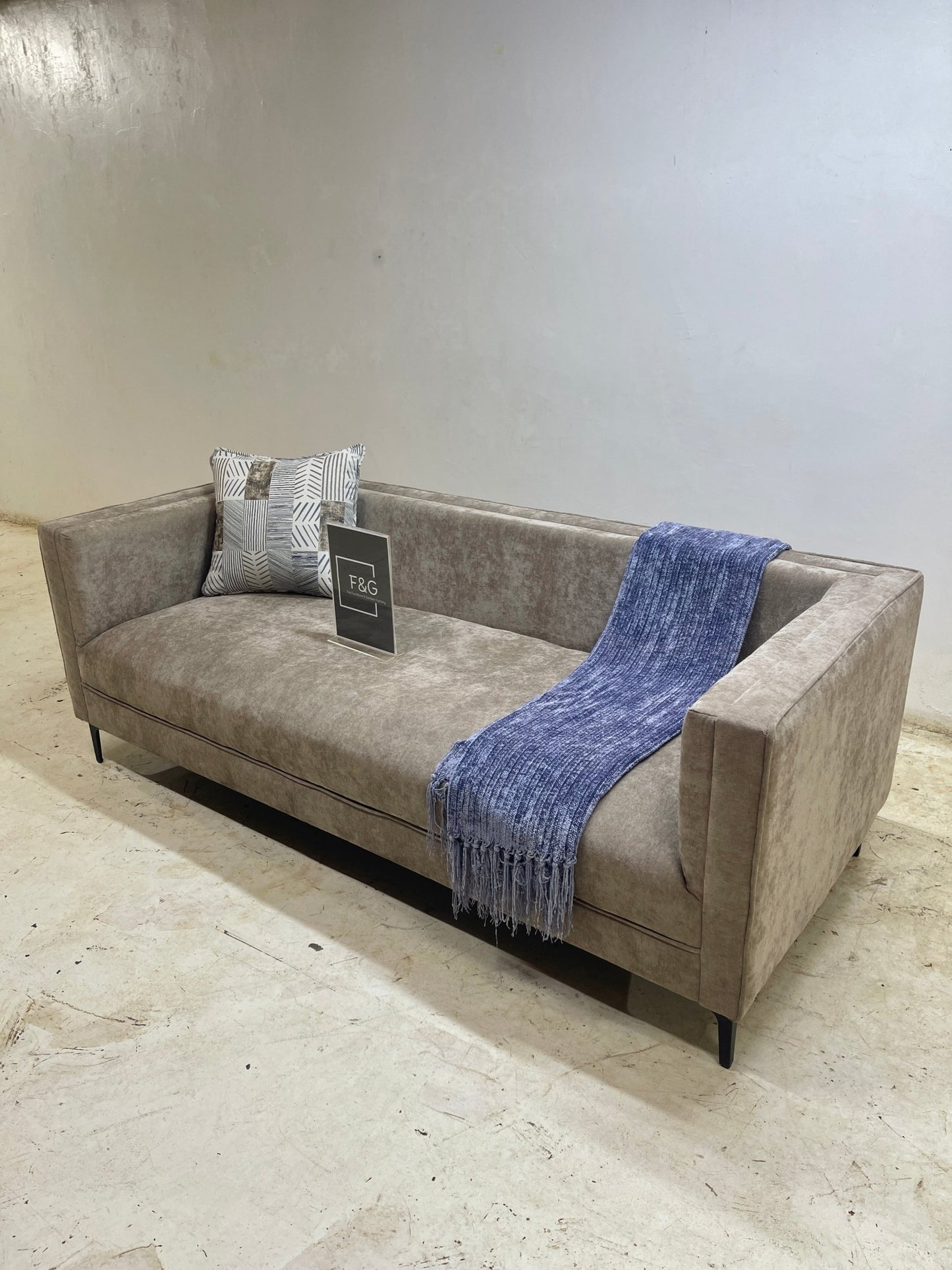The Ashford Sofa - Furniture & Garden