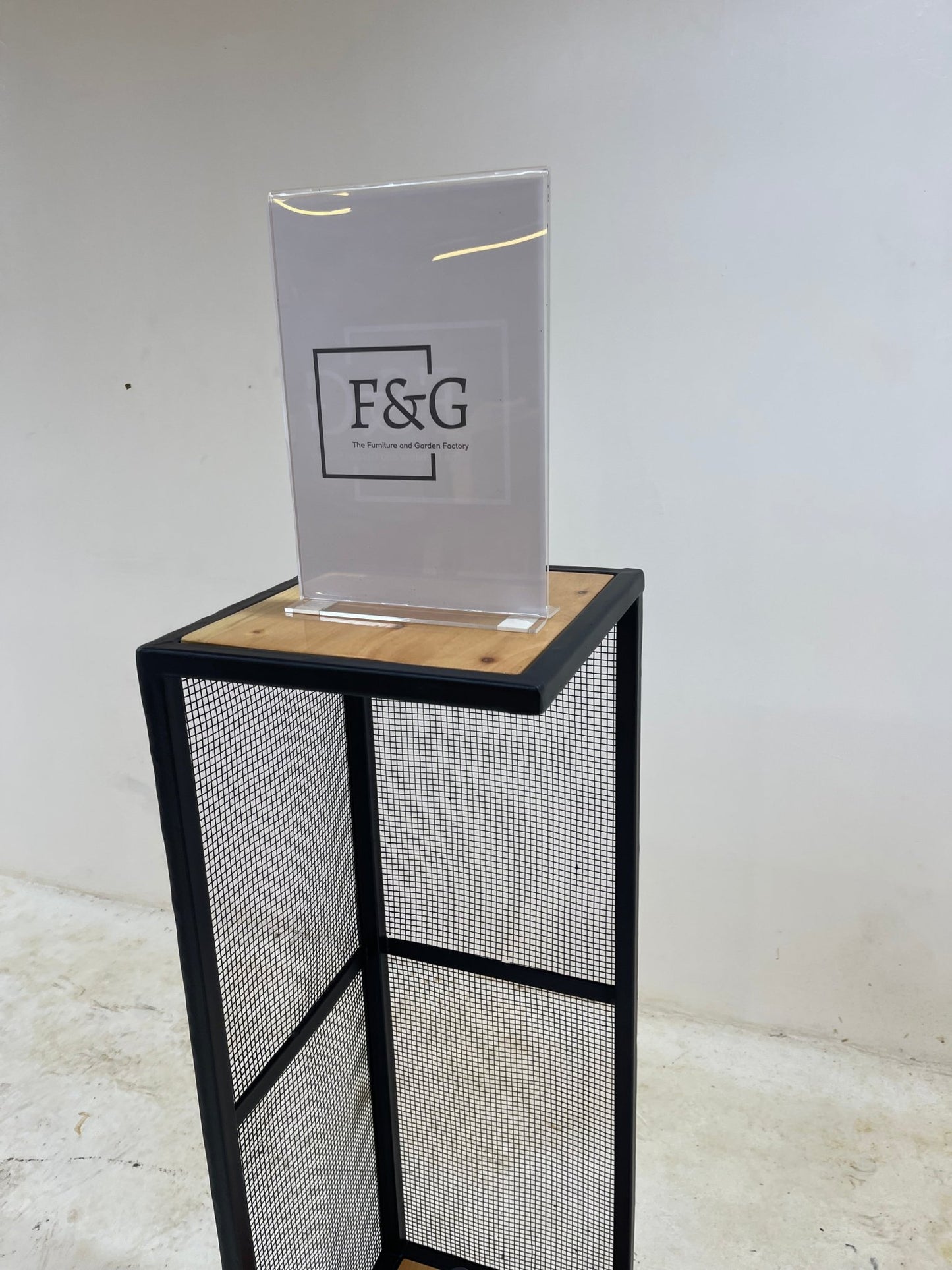 The BlossomCraft Flower Stand - Furniture & Garden