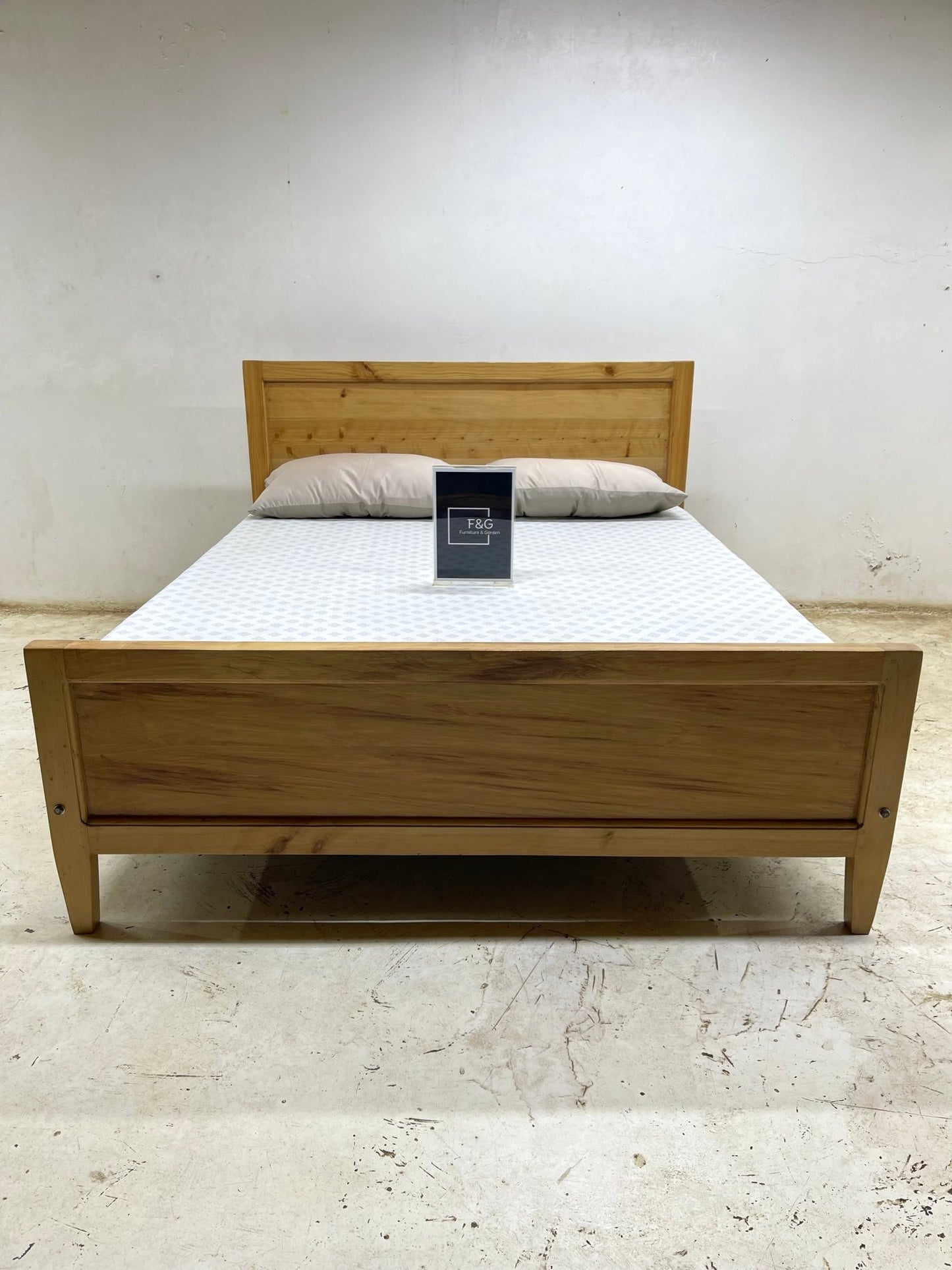 The Celestia Bed - Furniture & Garden