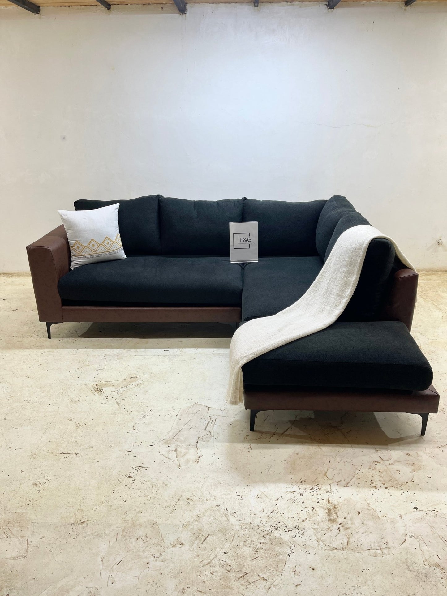 The Chimera Sectional Sofa - Furniture & Garden