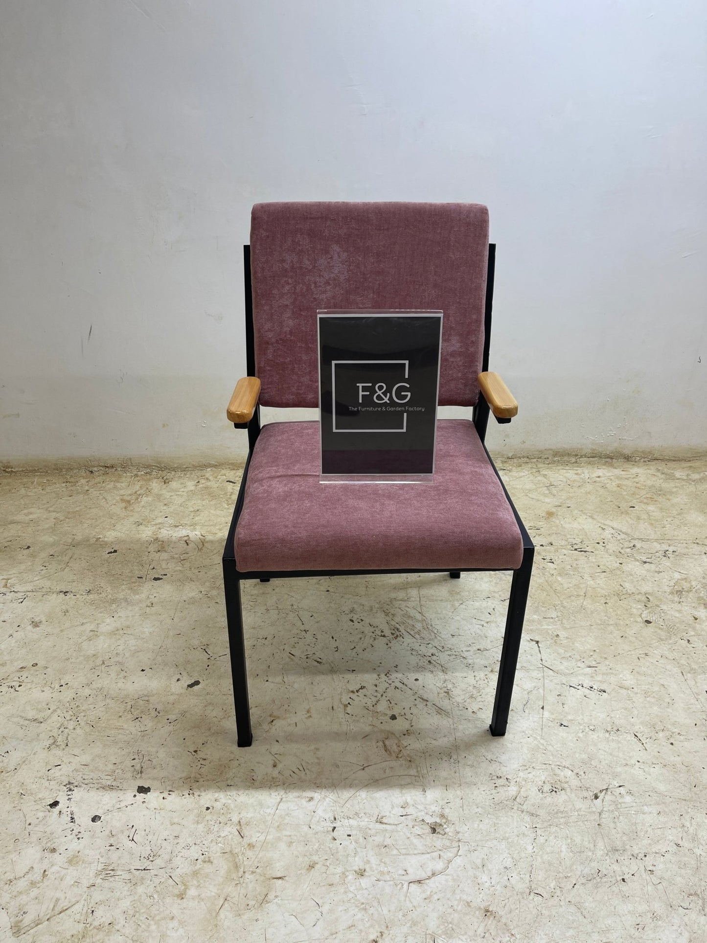 The Elsa Chair - Furniture & Garden