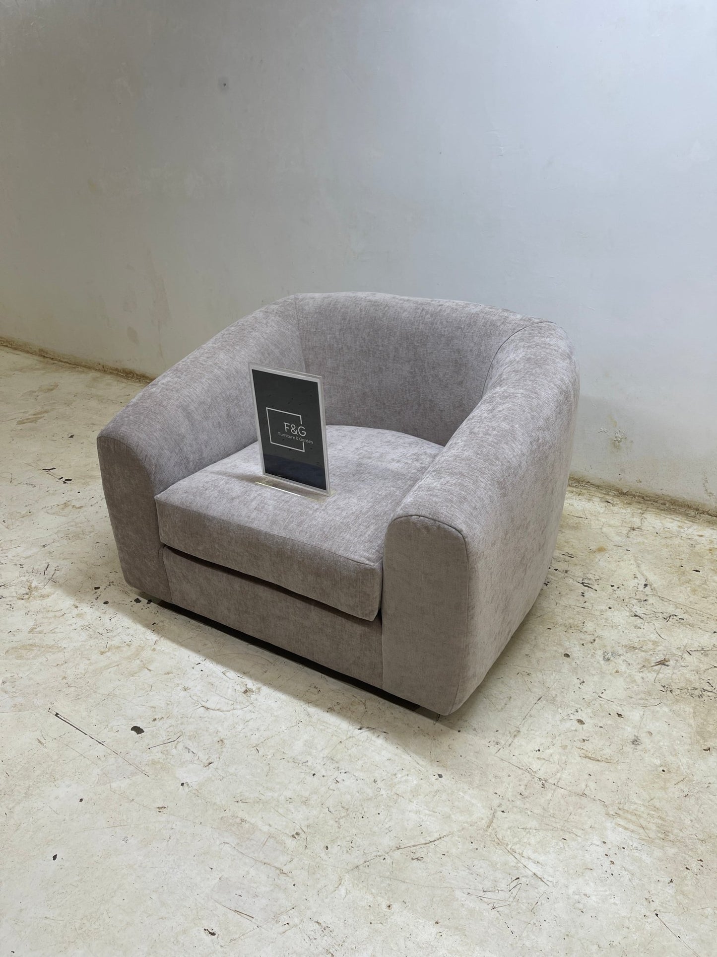 The Fiona Sofa - Furniture & Garden