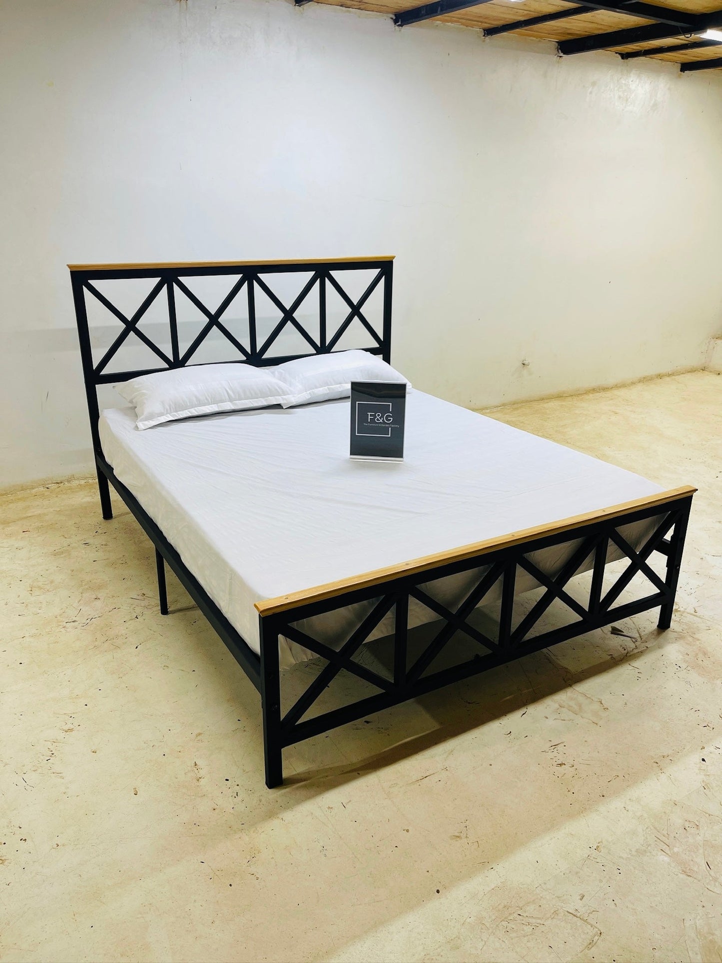 The Imperia Bed - Furniture & Garden