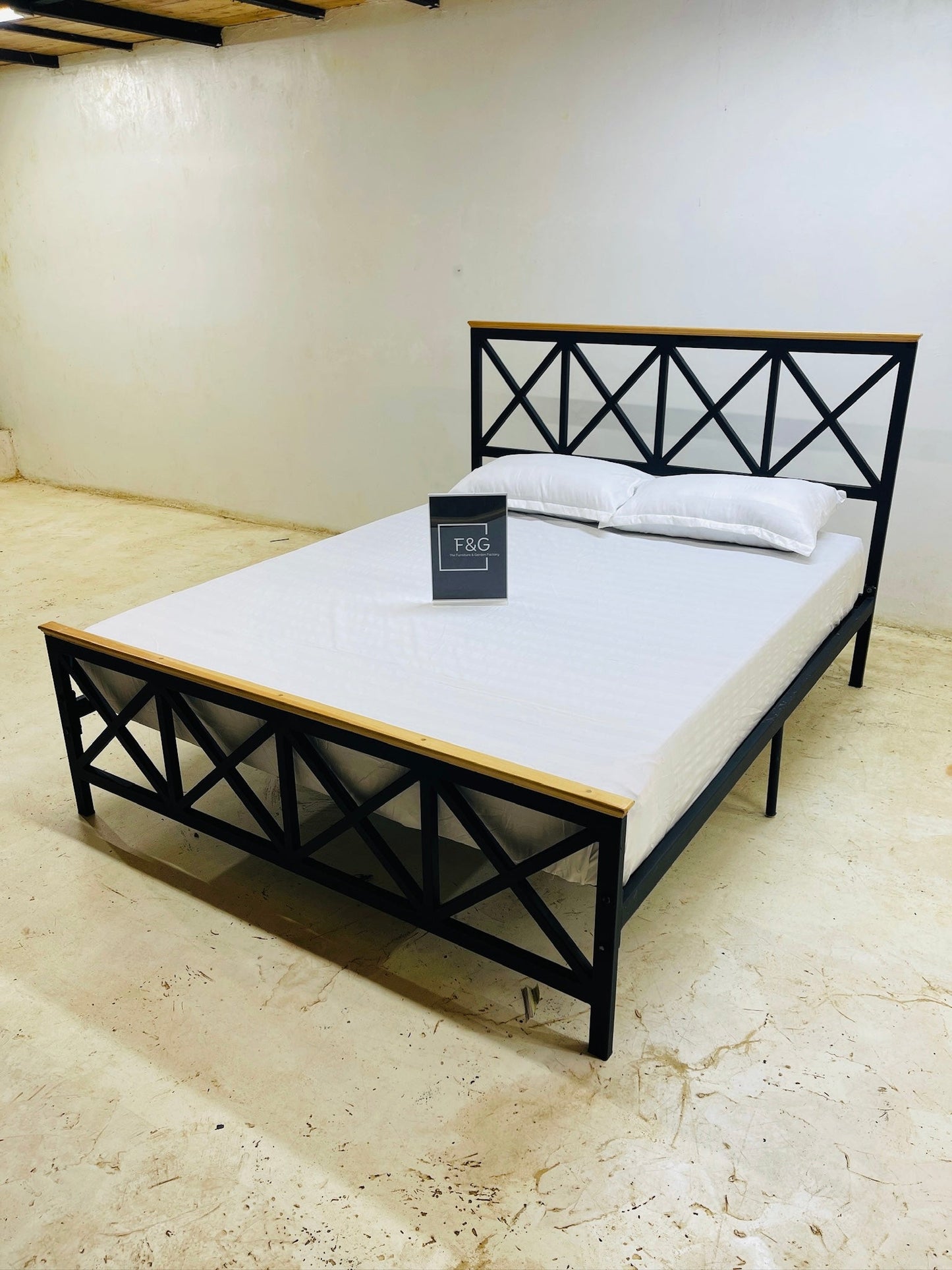 The Imperia Bed - Furniture & Garden