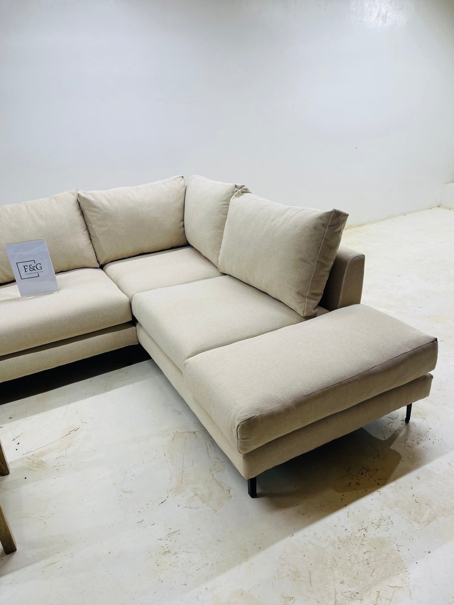 The Keanu Sectional Sofa - Furniture & Garden
