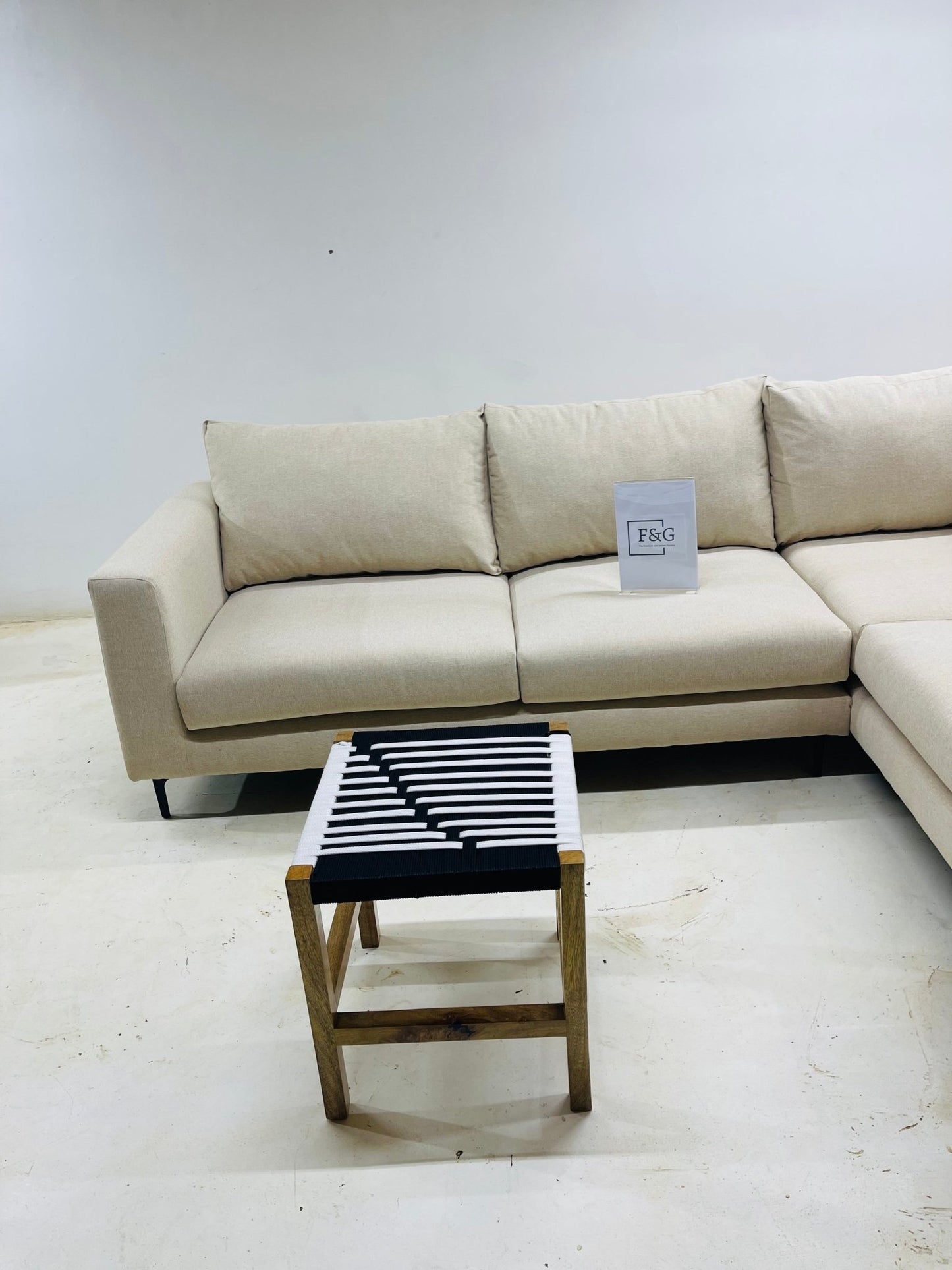 The Keanu Sectional Sofa - Furniture & Garden