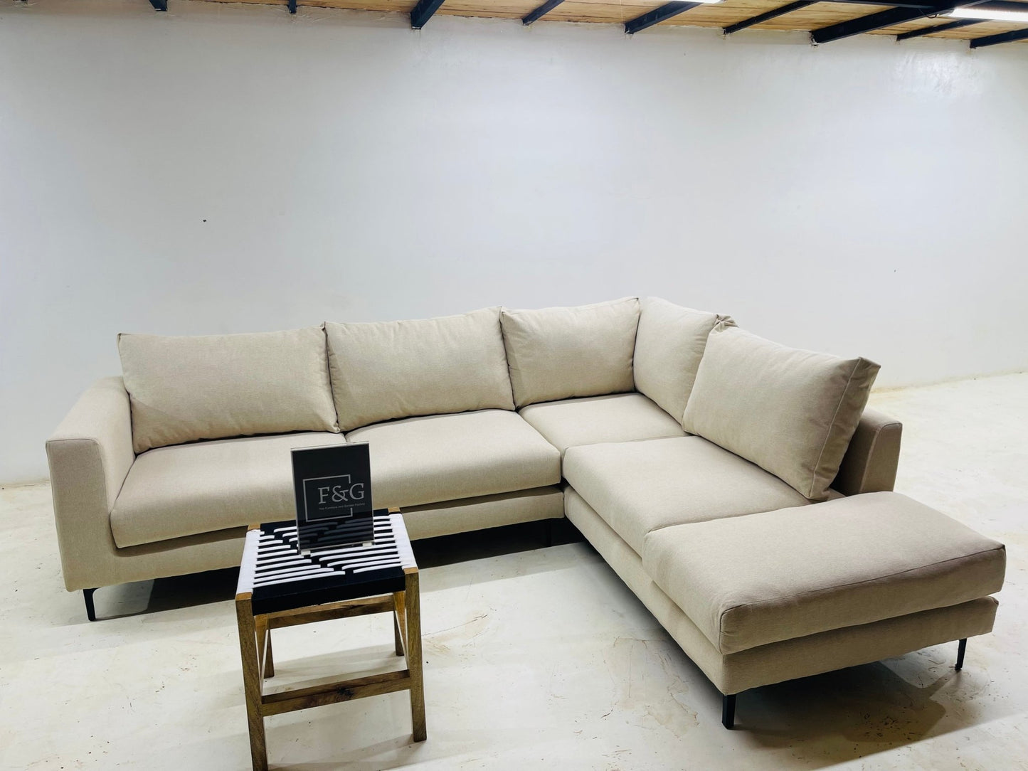 The Keanu Sectional Sofa - Furniture & Garden