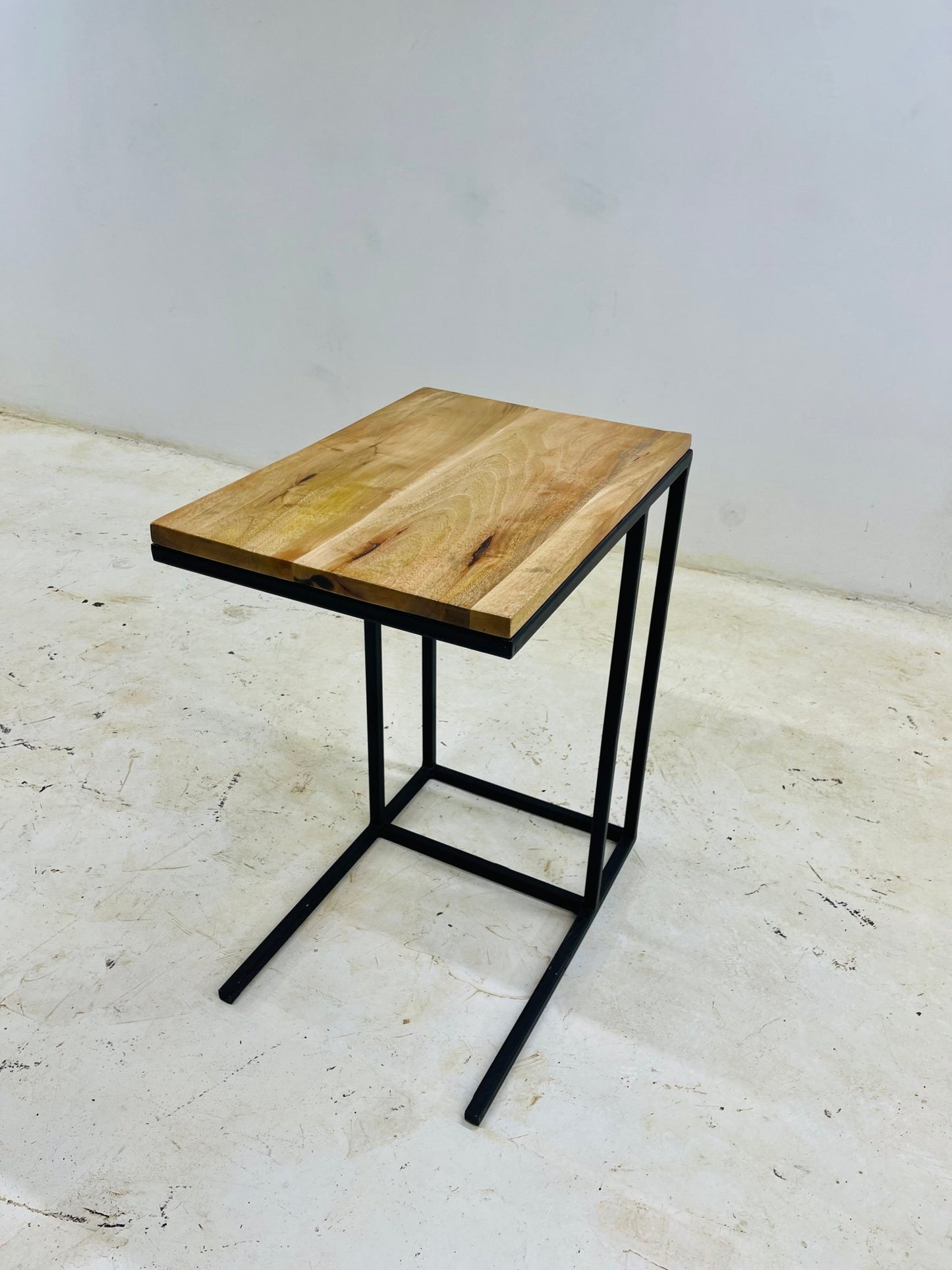 The Kira Laptop Stand - Furniture & Garden