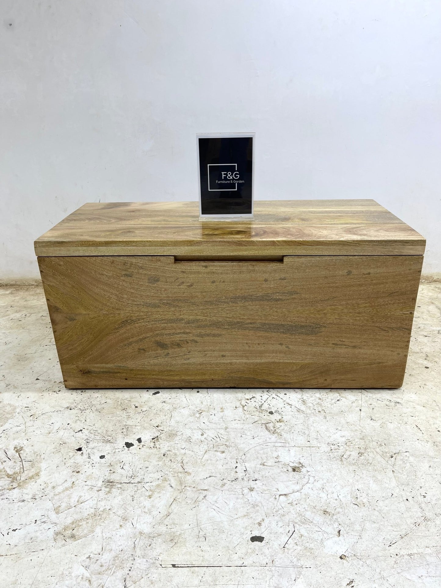 The Kura chest Console - Furniture & Garden