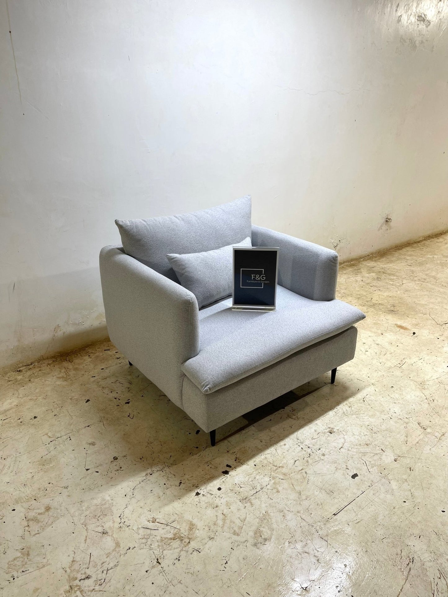 The Lamuria Sofa - Furniture & Garden