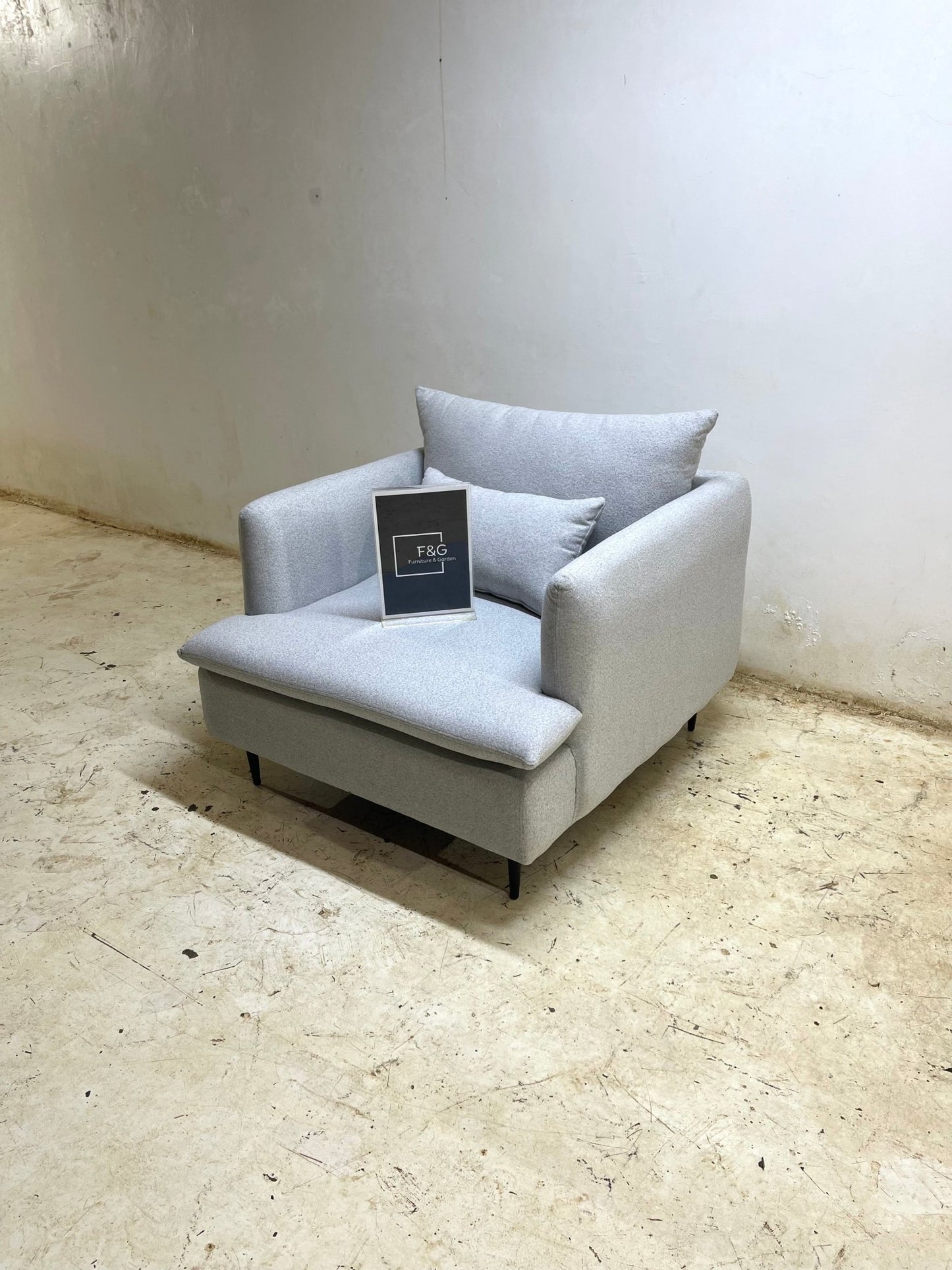 The Lamuria Sofa - Furniture & Garden
