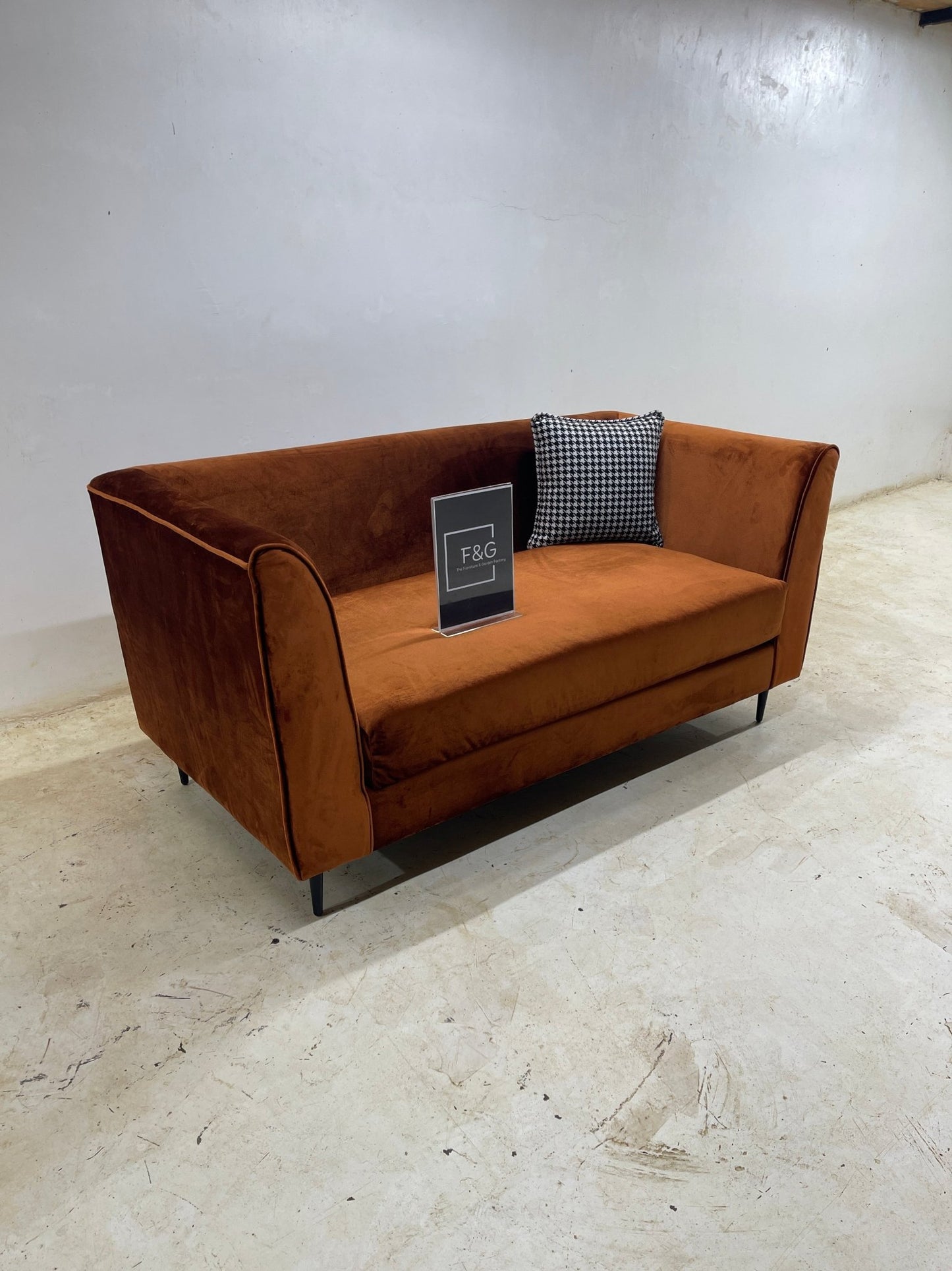 The Leana Couch - Furniture & Garden