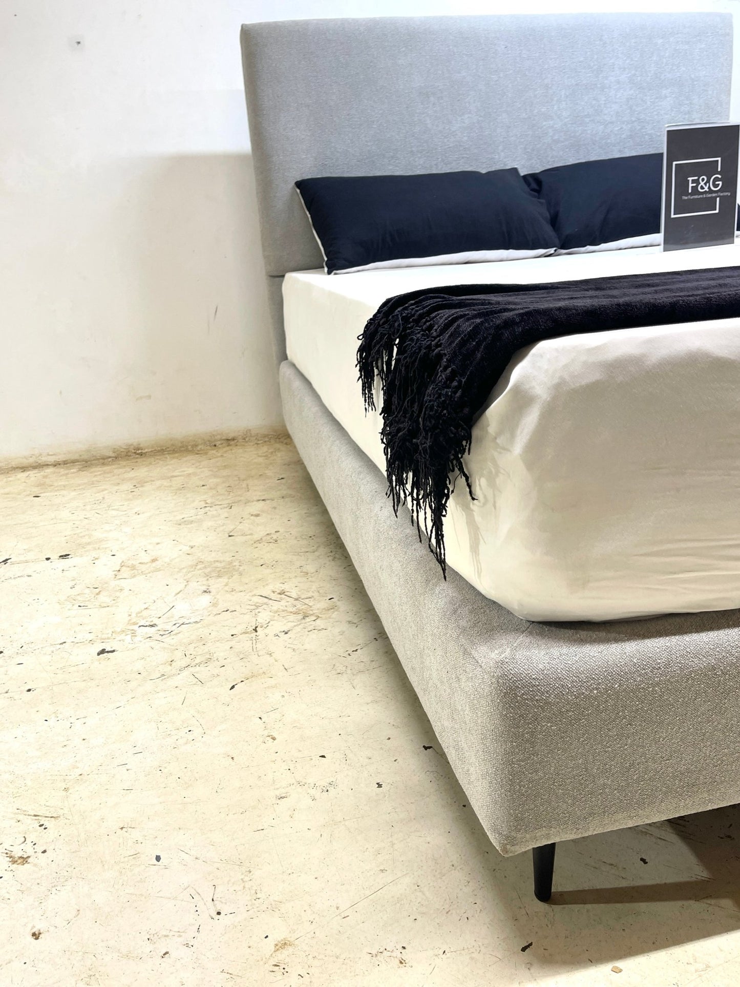 The Liora Bed - Furniture & Garden