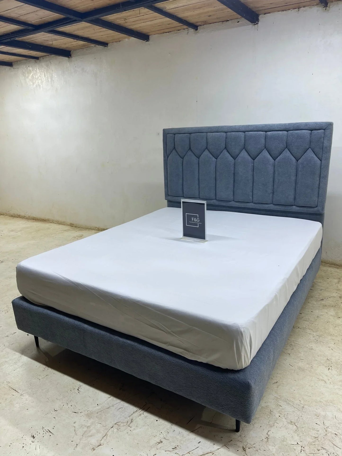 The Mira Bed - Furniture & Garden