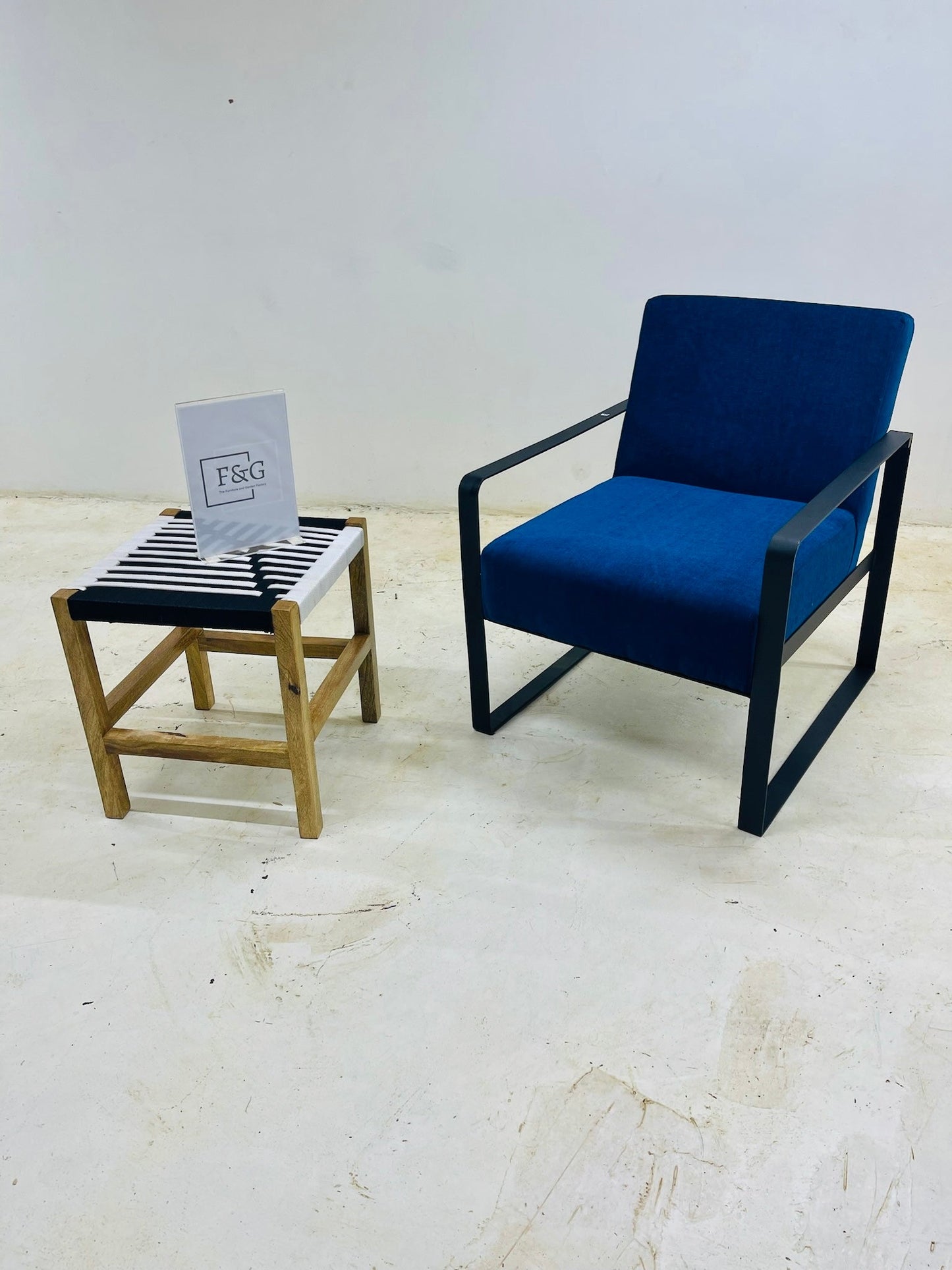 The Poise Comfy Chair - Furniture & Garden