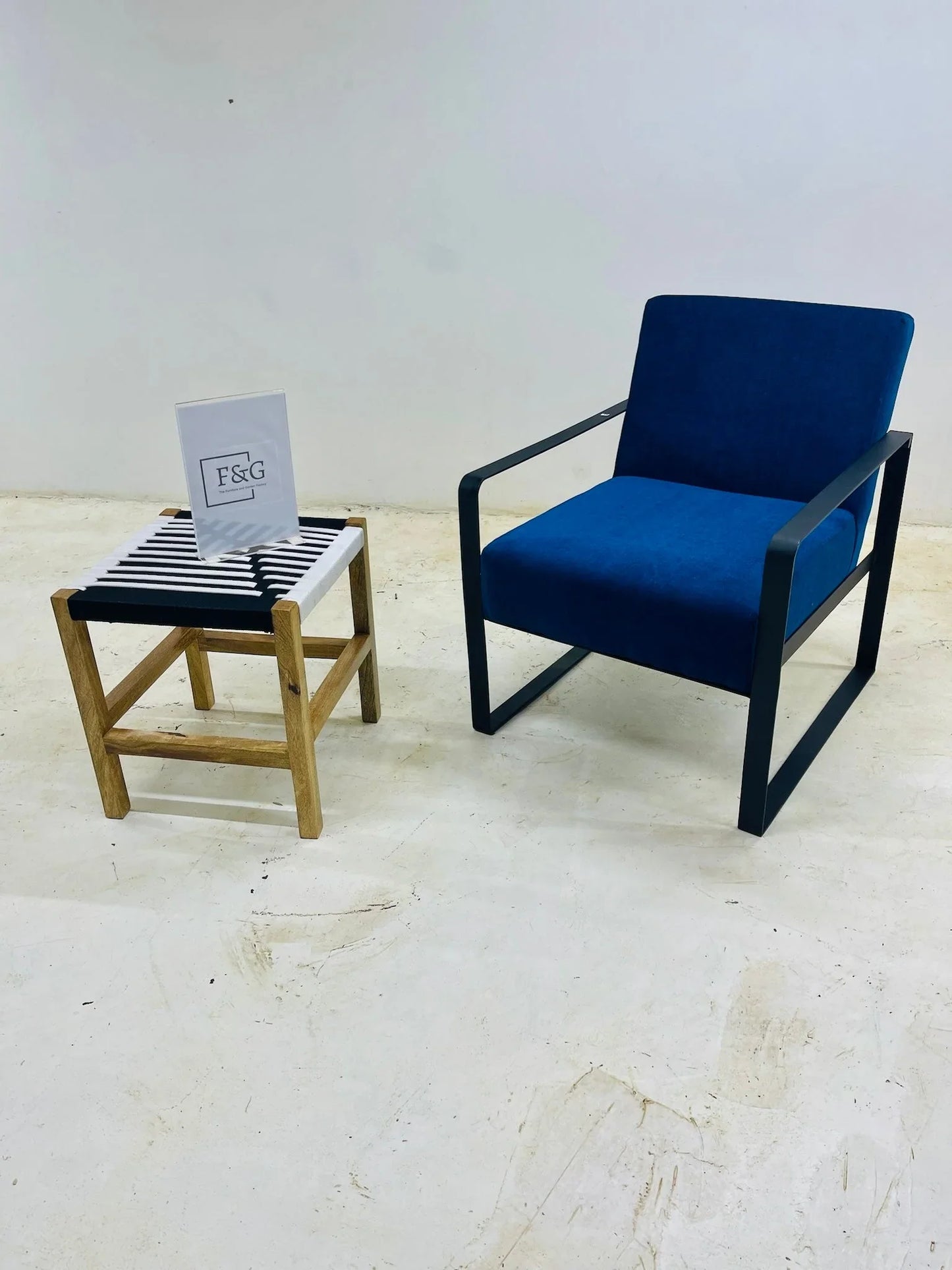 The Poise Comfy Chair - Furniture & Garden