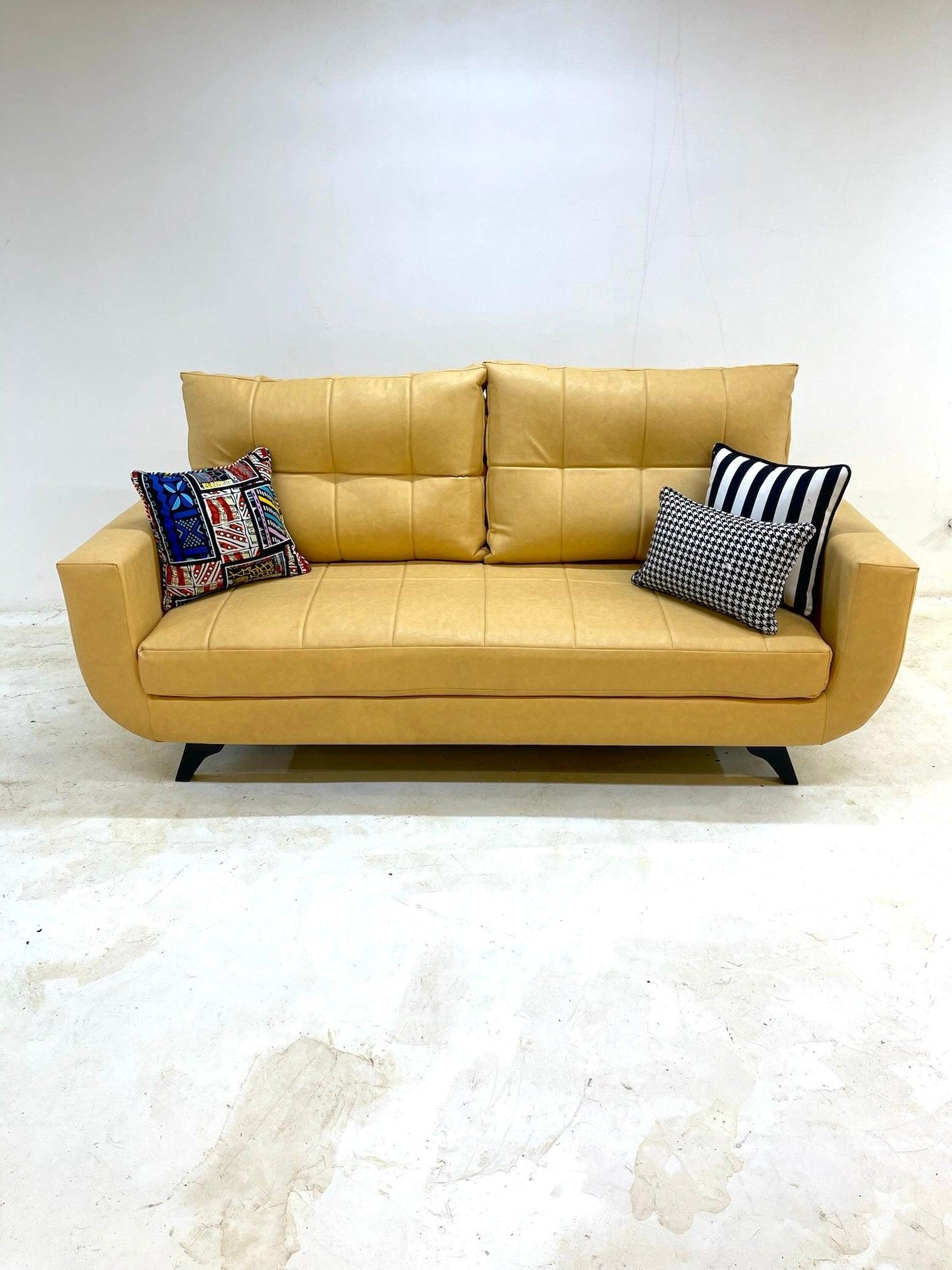 The Pora Couch - Furniture & Garden