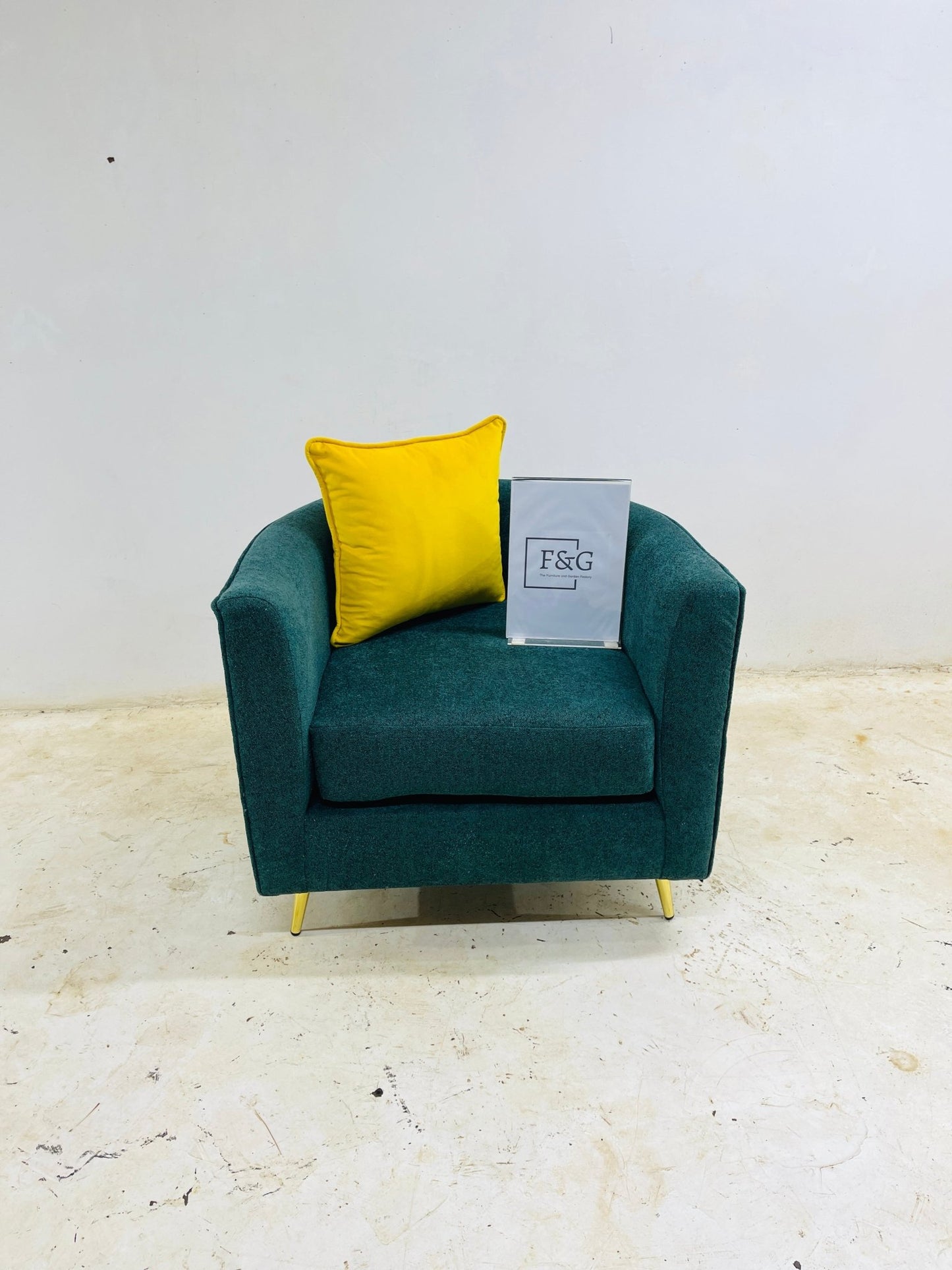 The Unity Arm Chair - Furniture & Garden