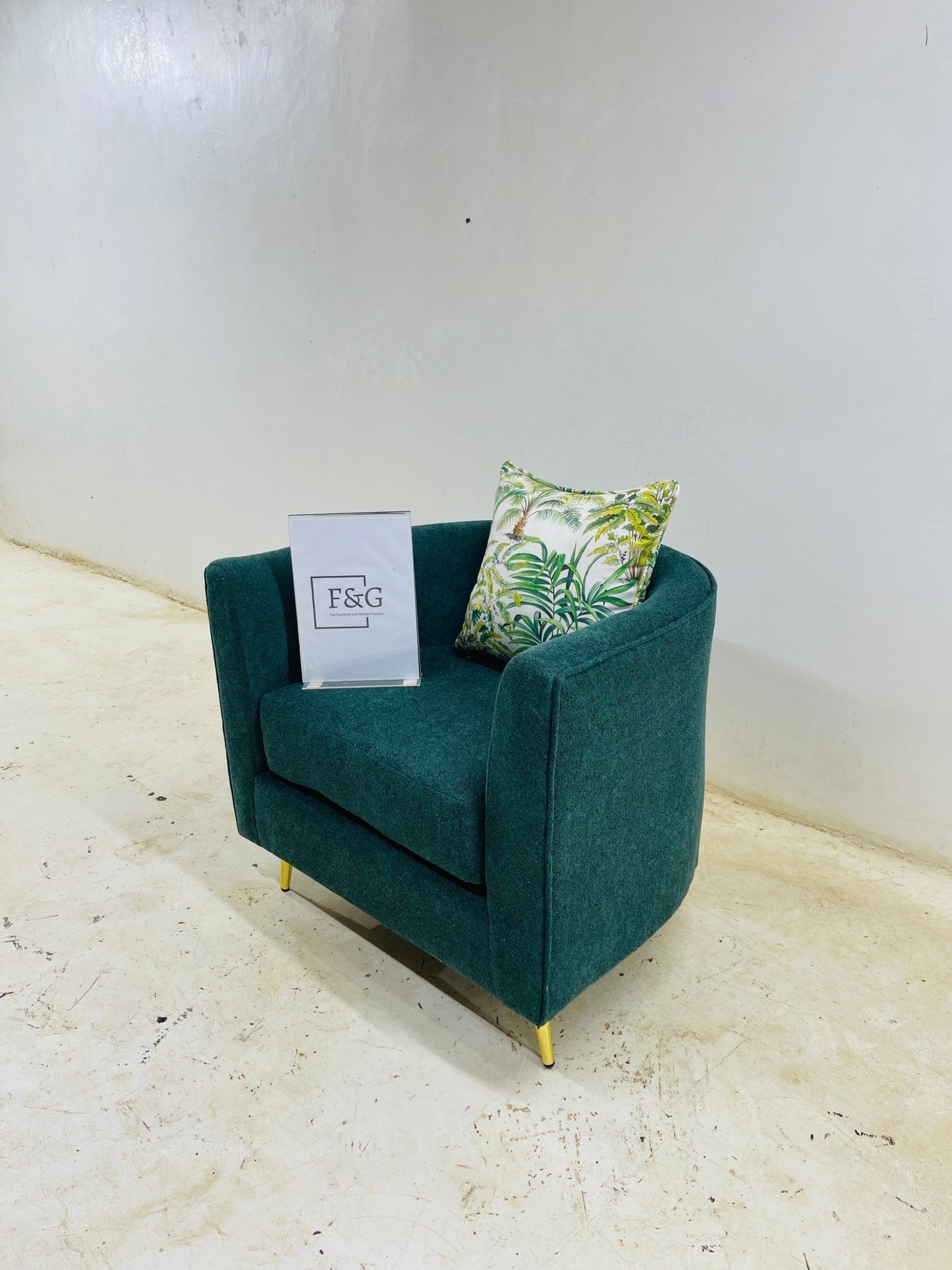 The Unity Arm Chair - Furniture & Garden