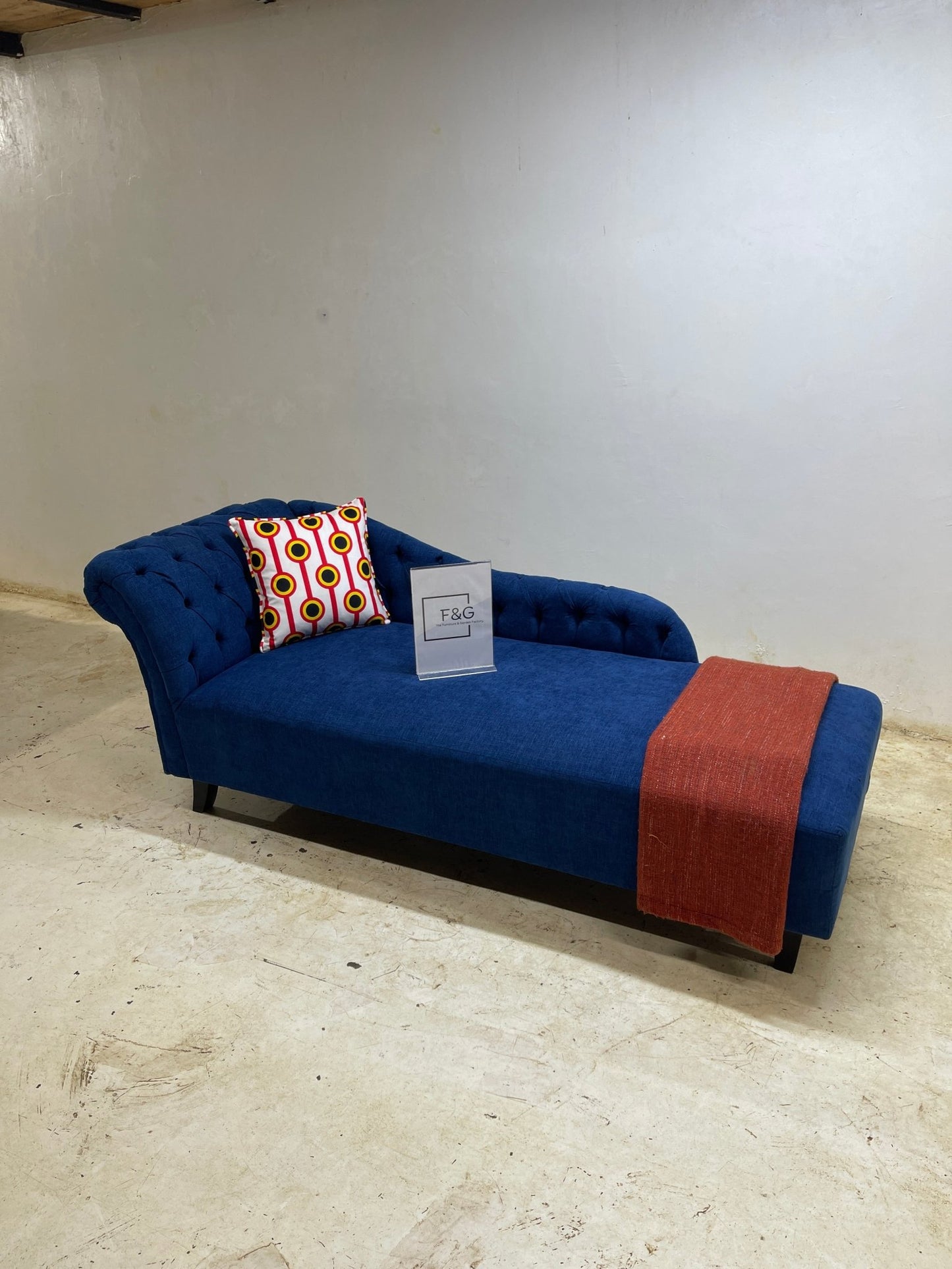The Uriel Chaise Lounge - Furniture & Garden