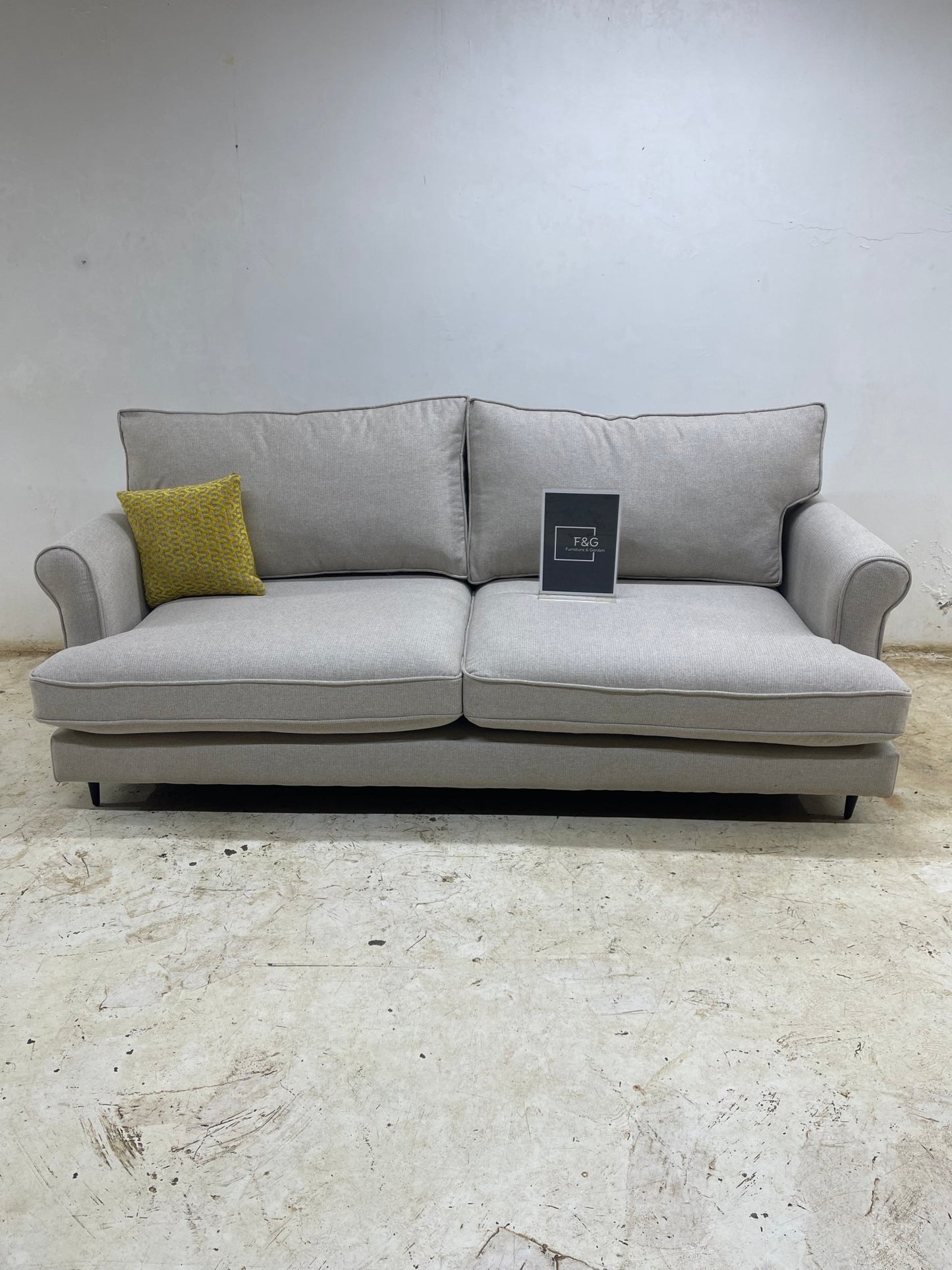The Valentis Sofa - Furniture & Garden