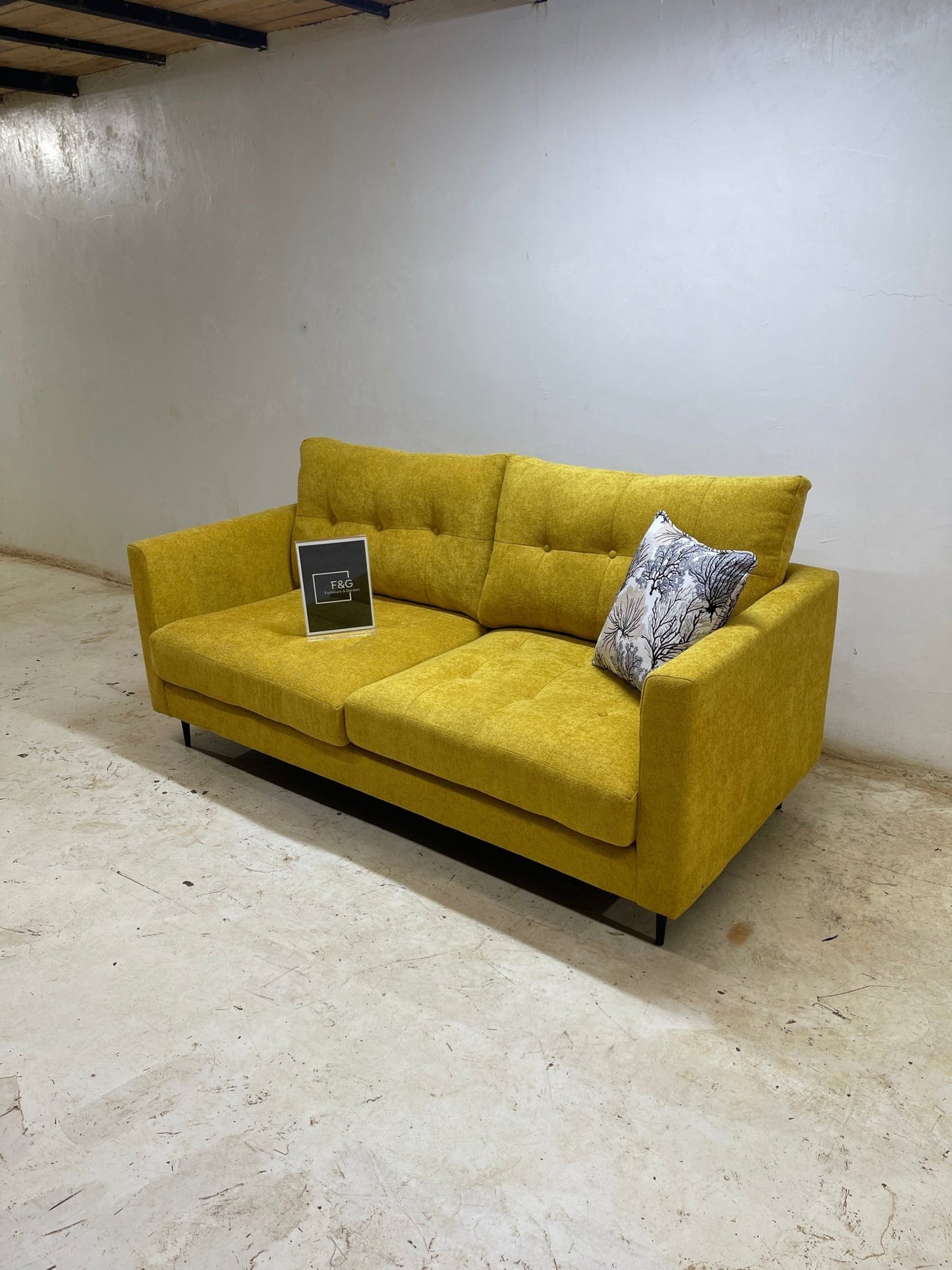 The Verona Sofa - Furniture & Garden