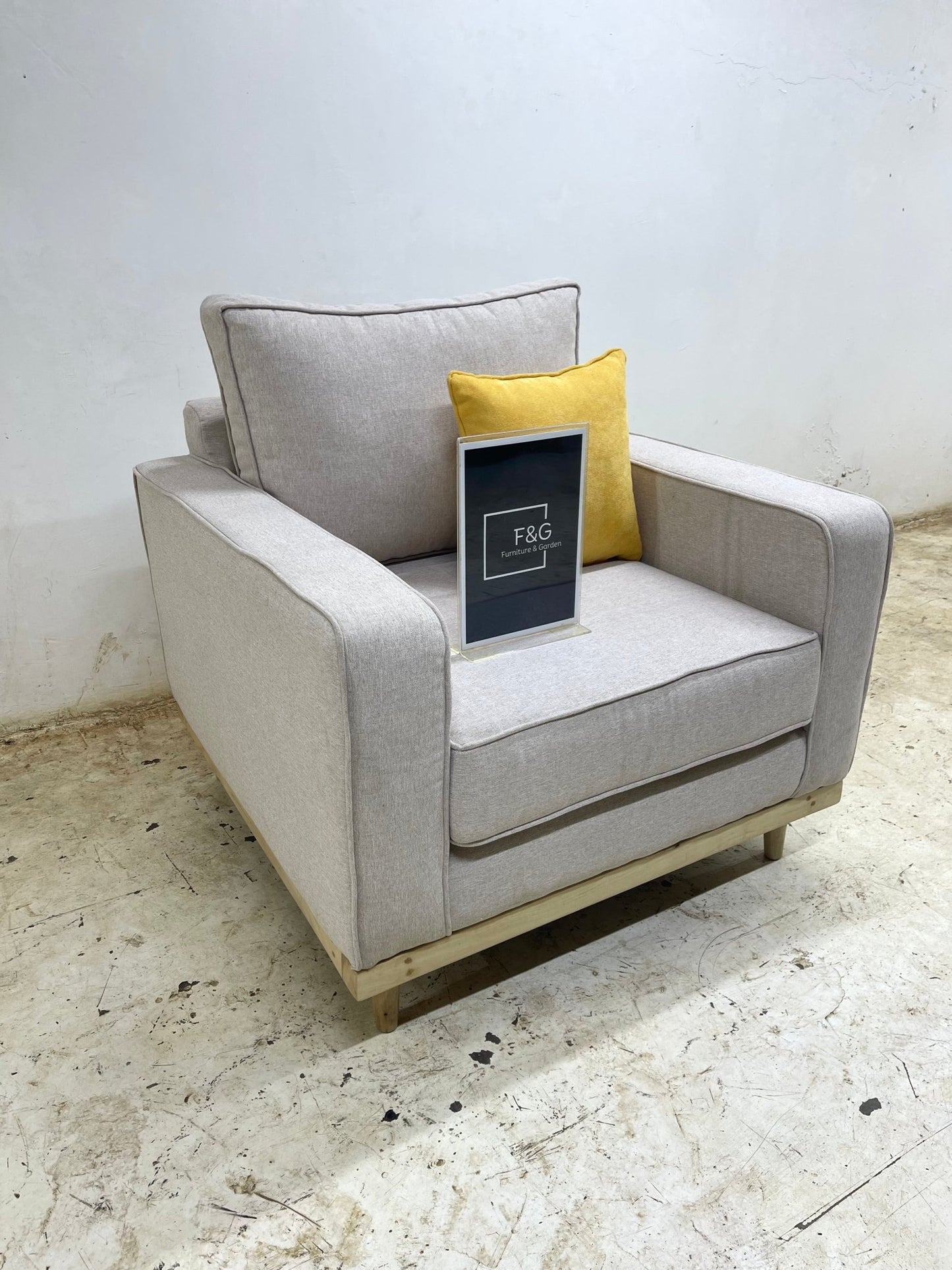 The Zari Sofa - Furniture & Garden