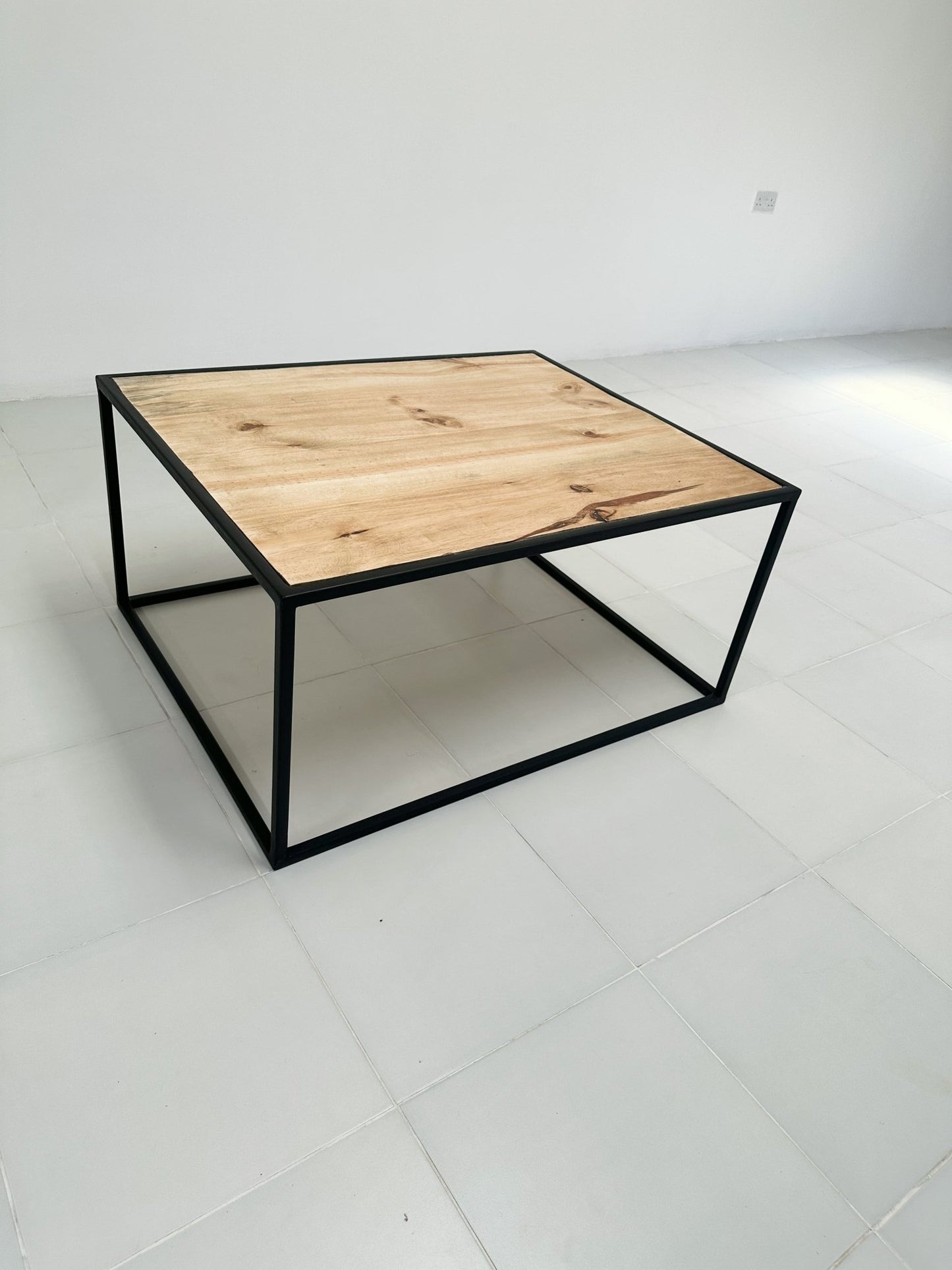 The Pine Coffee table - Furniture & Garden