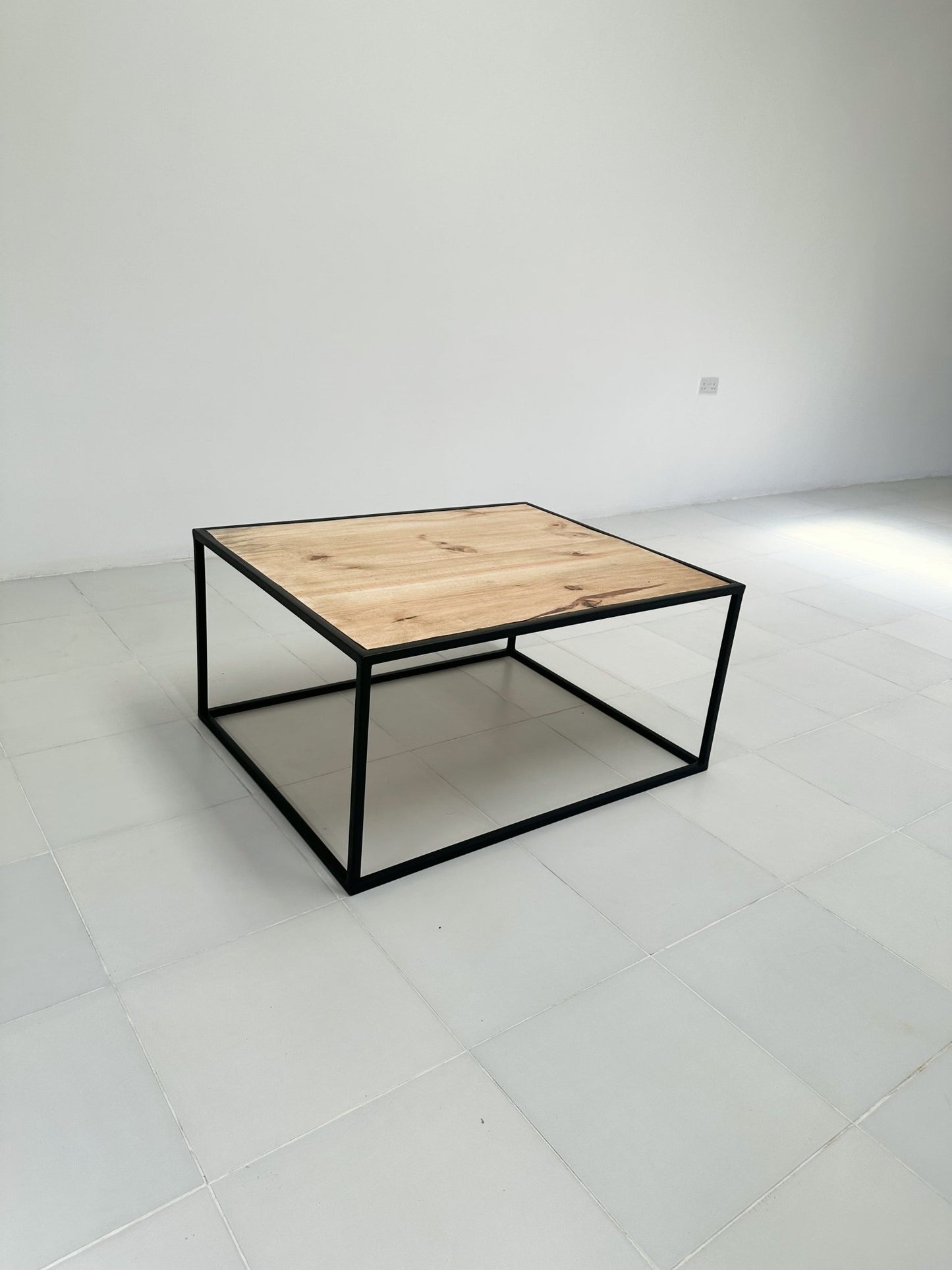 The Pine Coffee table - Furniture & Garden