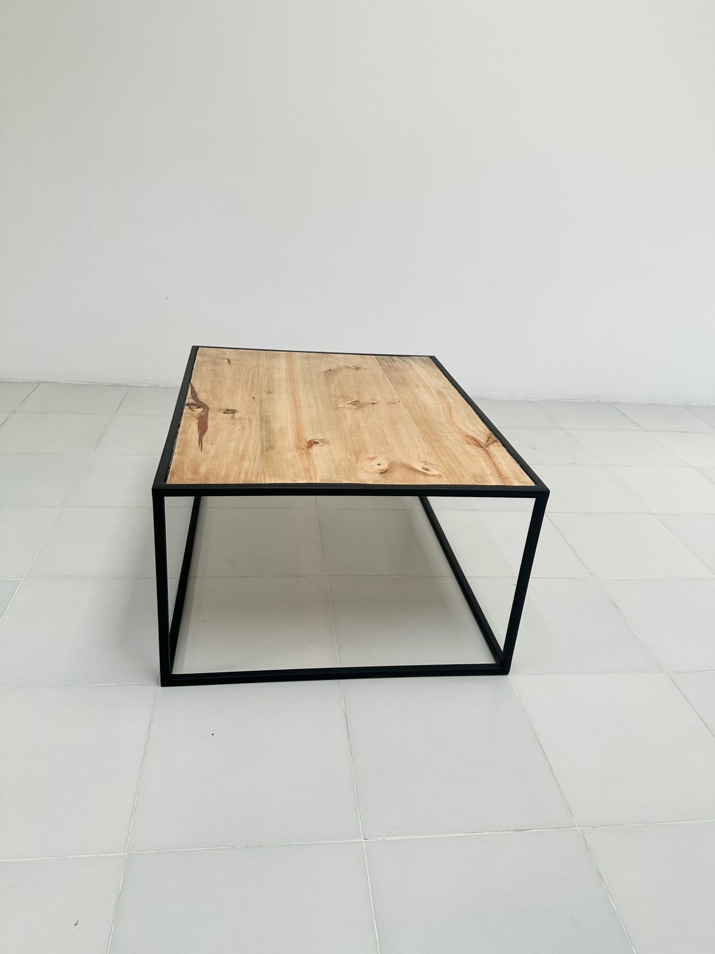 The Pine Coffee table - Furniture & Garden