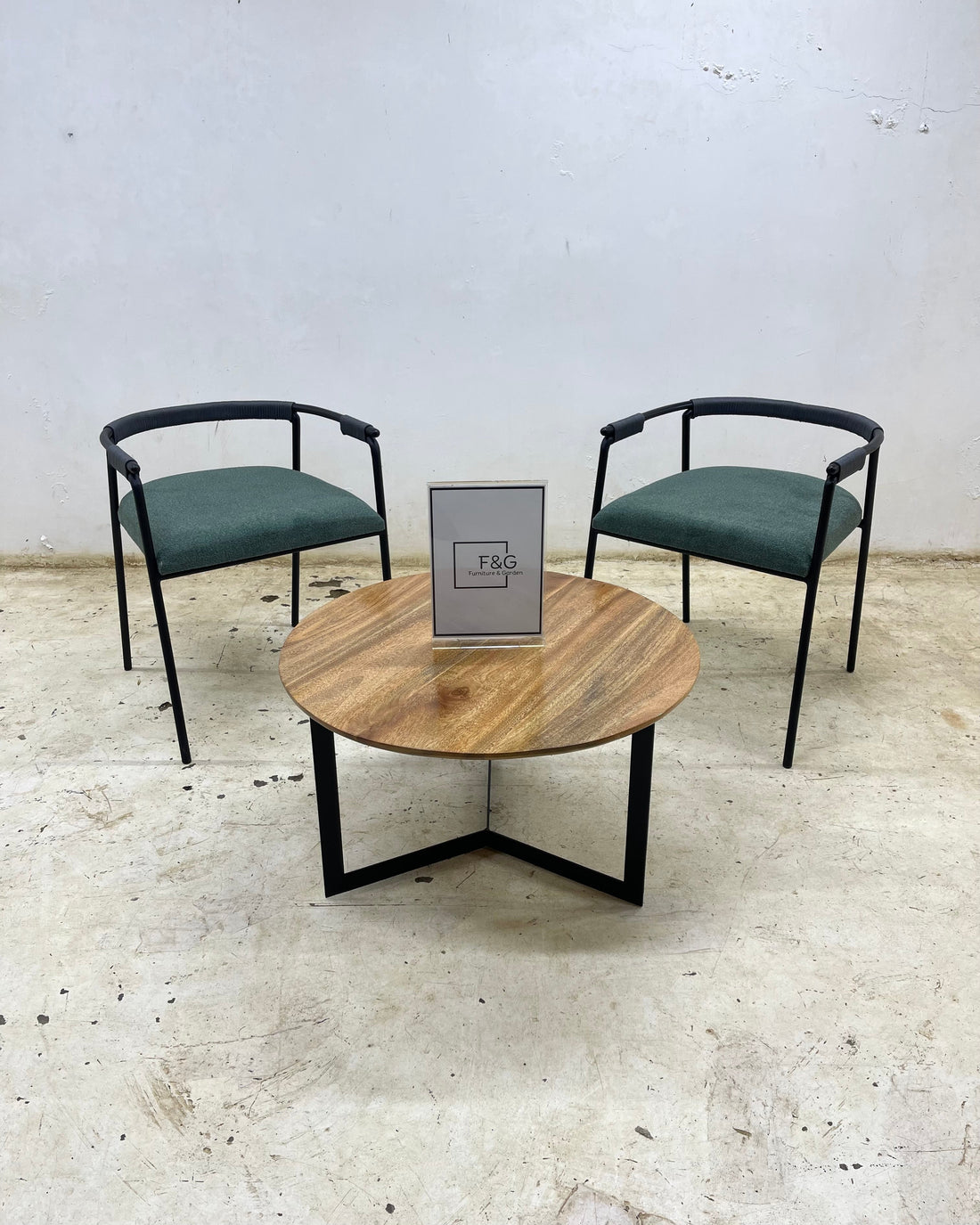 Wood vs. Metal Furniture: Why Choose One When You Can Have Both?