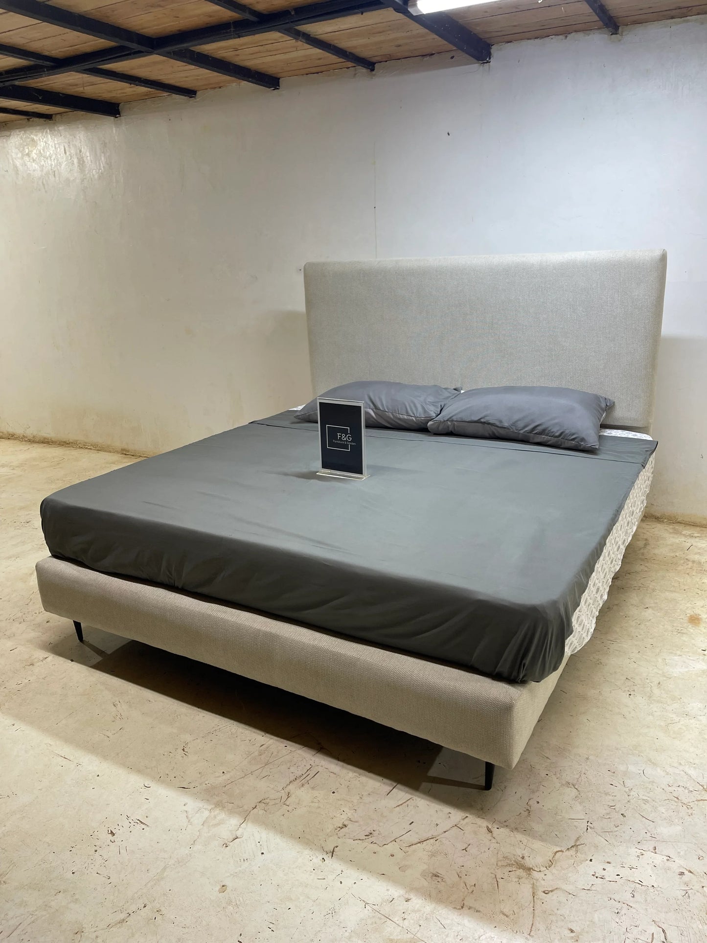The Liora Bed