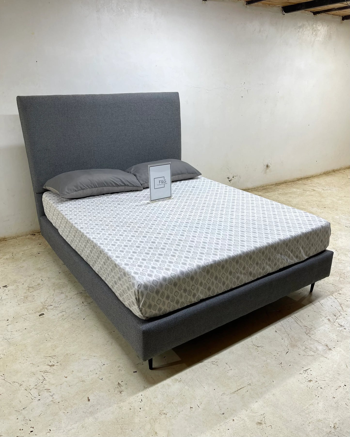 The Liora Bed