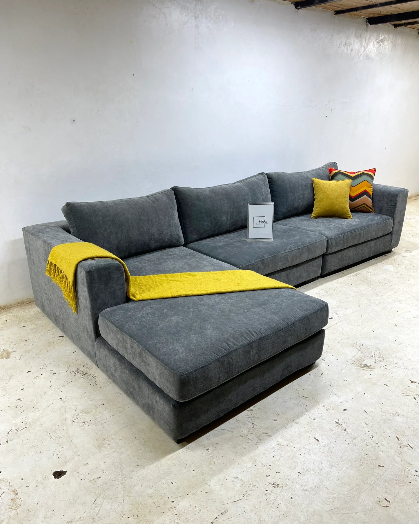 Aeris Sectional - Ultimate comfort and style