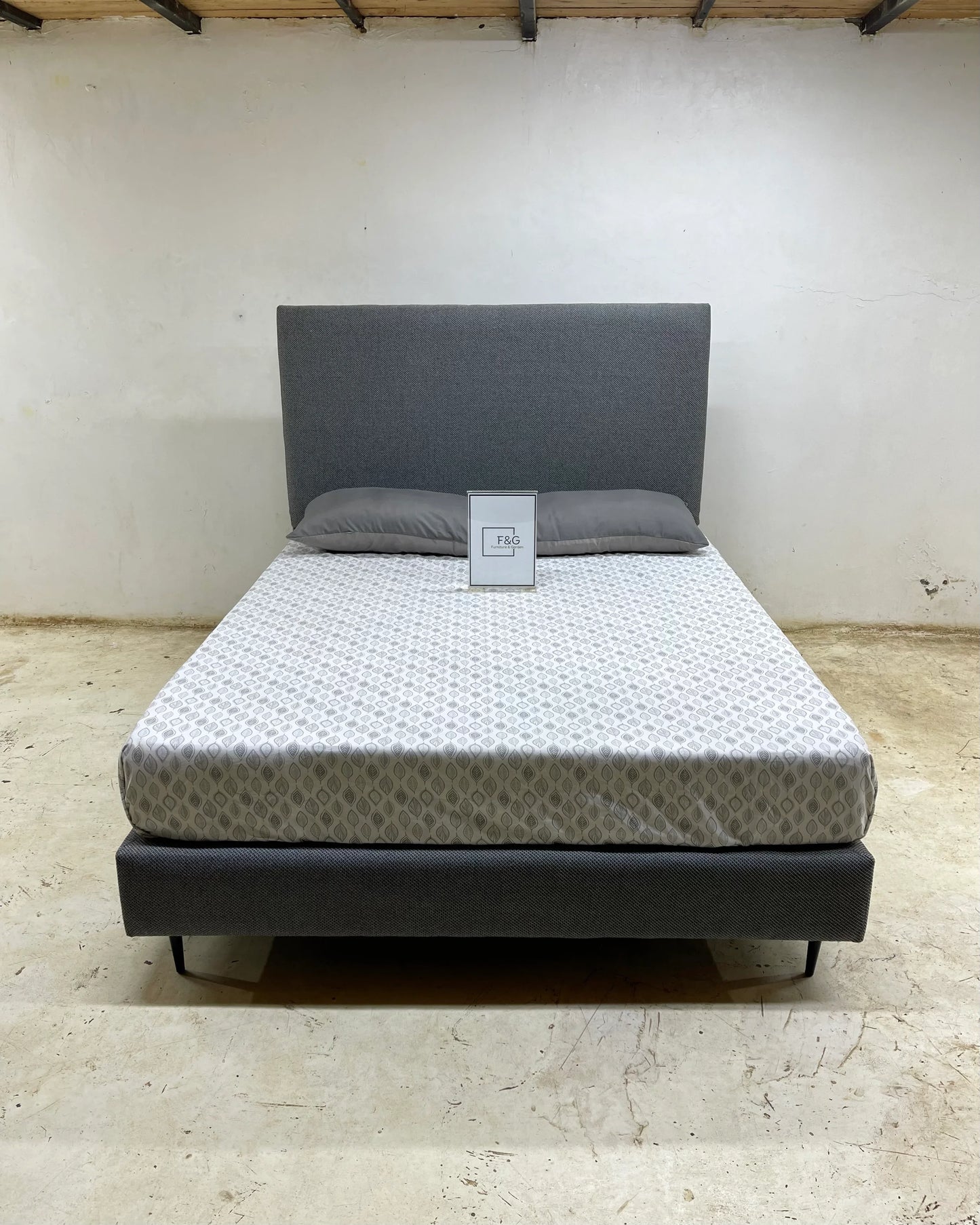 The Liora Bed