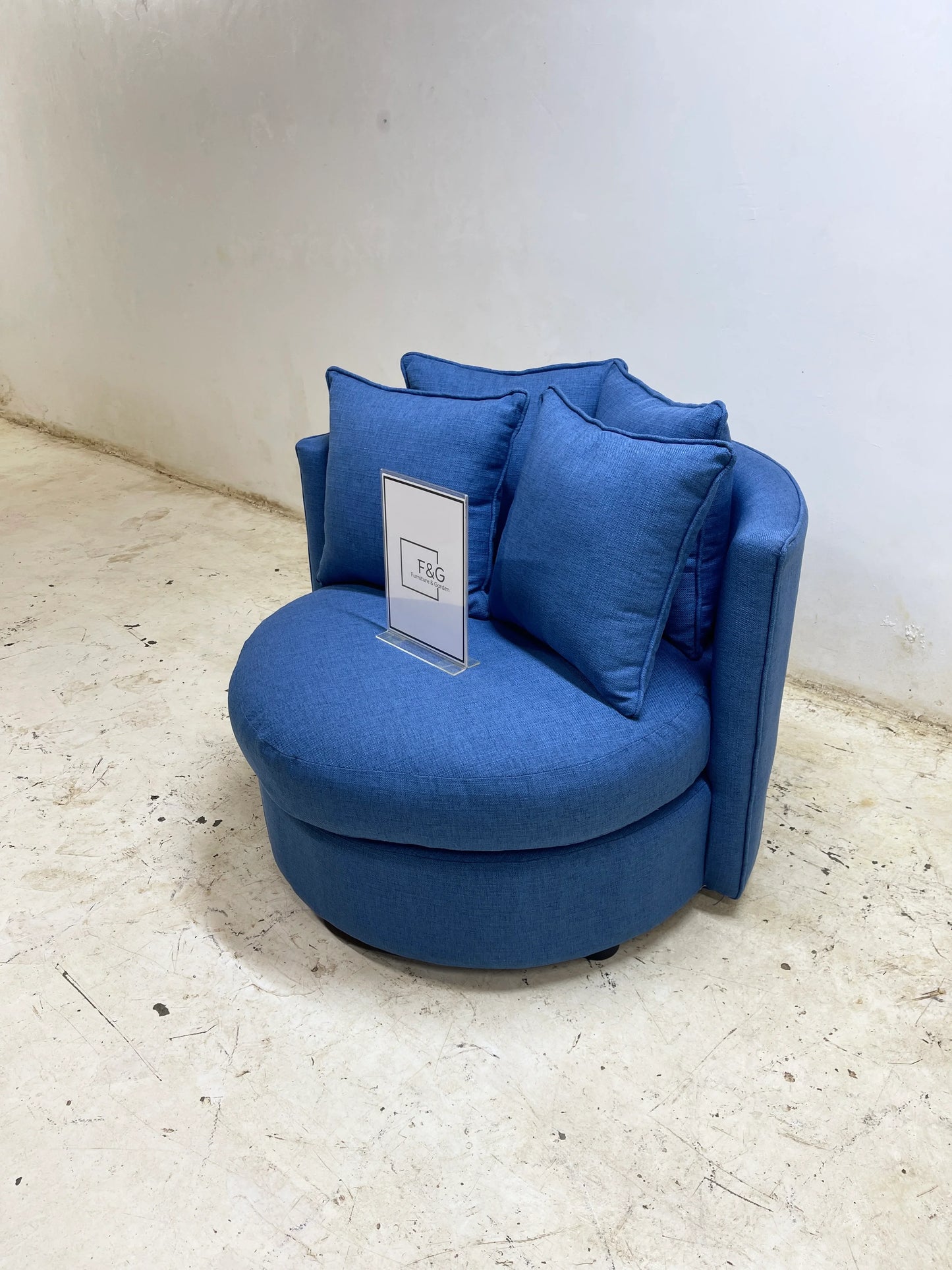 The Gibbous Armchair