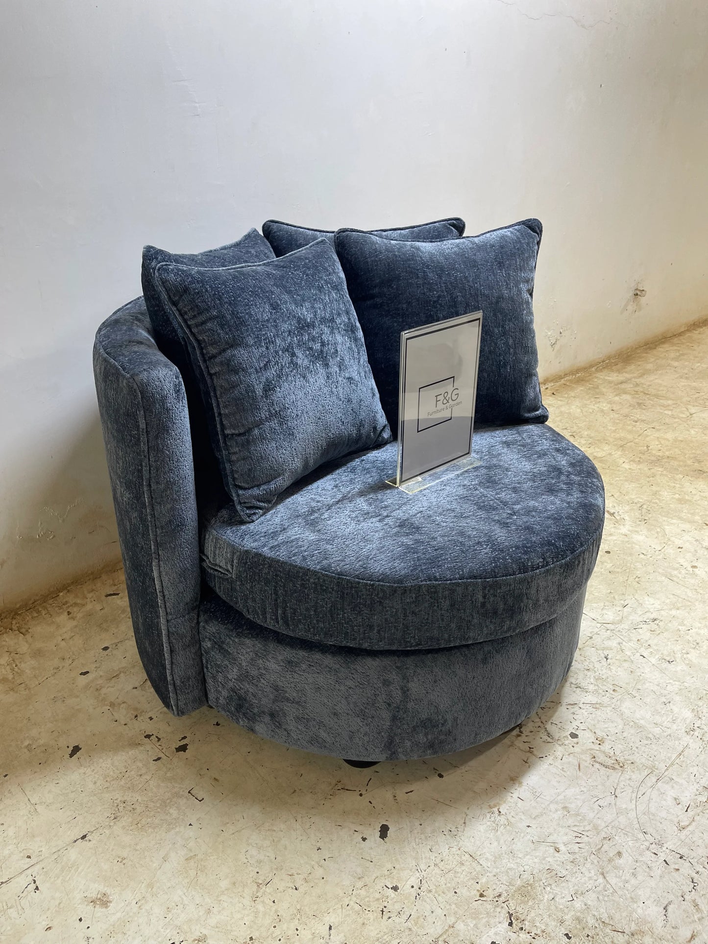 The Gibbous Armchair
