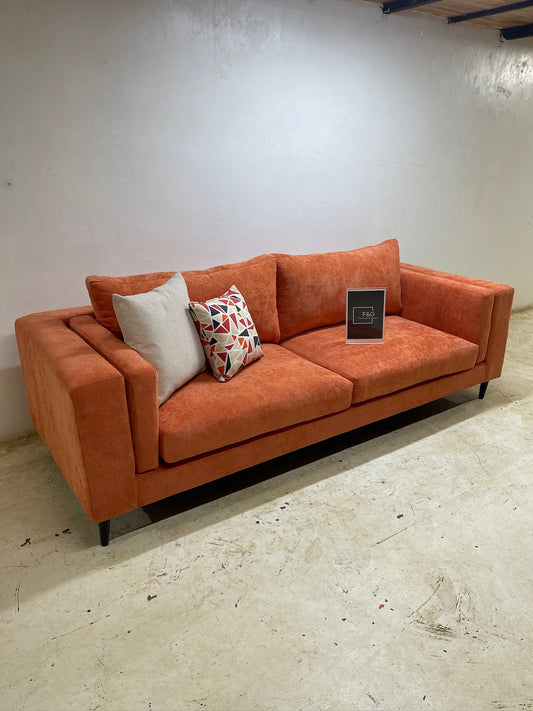 The Elara Sofa - Furniture & Garden