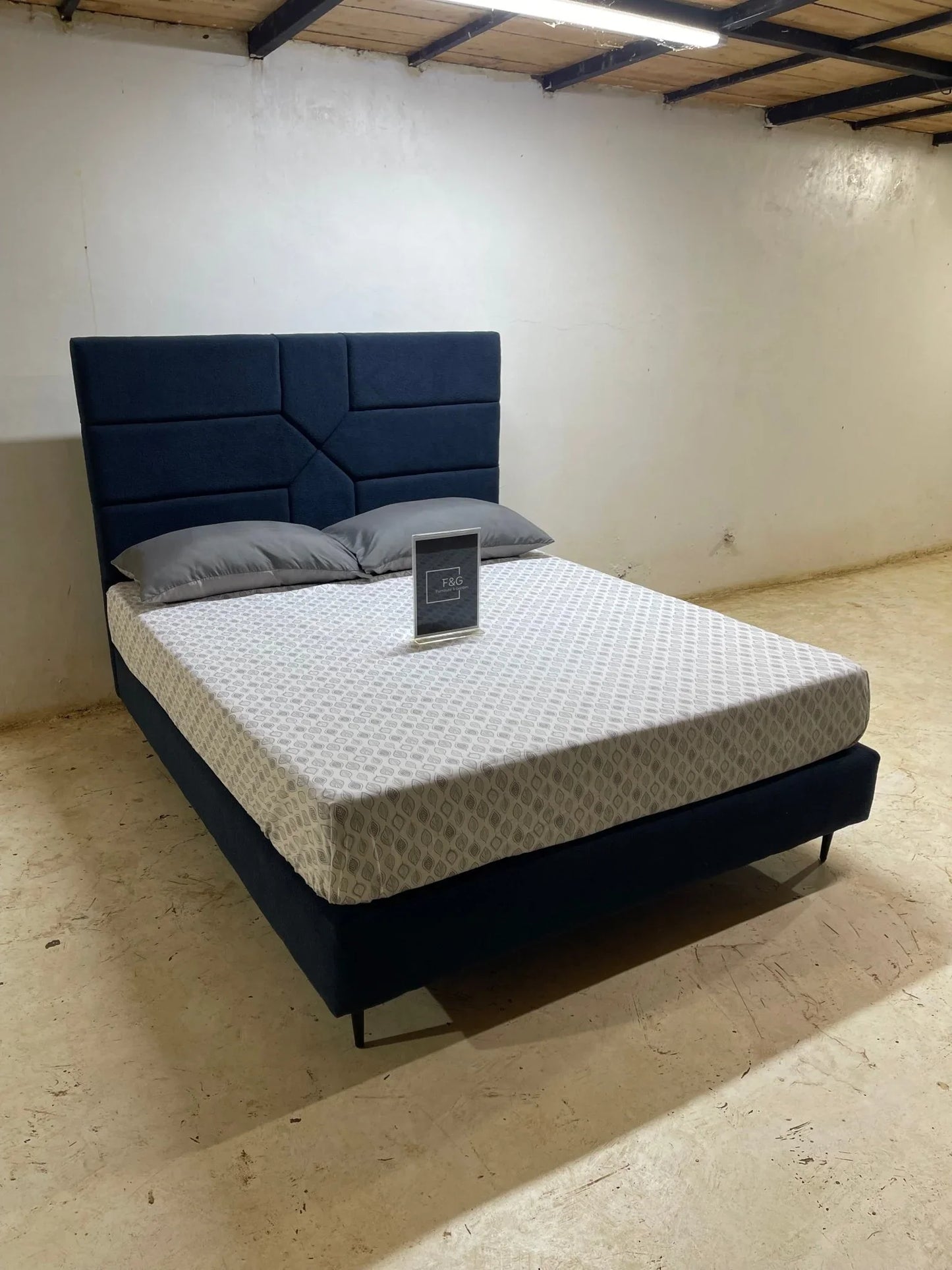 The Eleanor Bed - Furniture & Garden