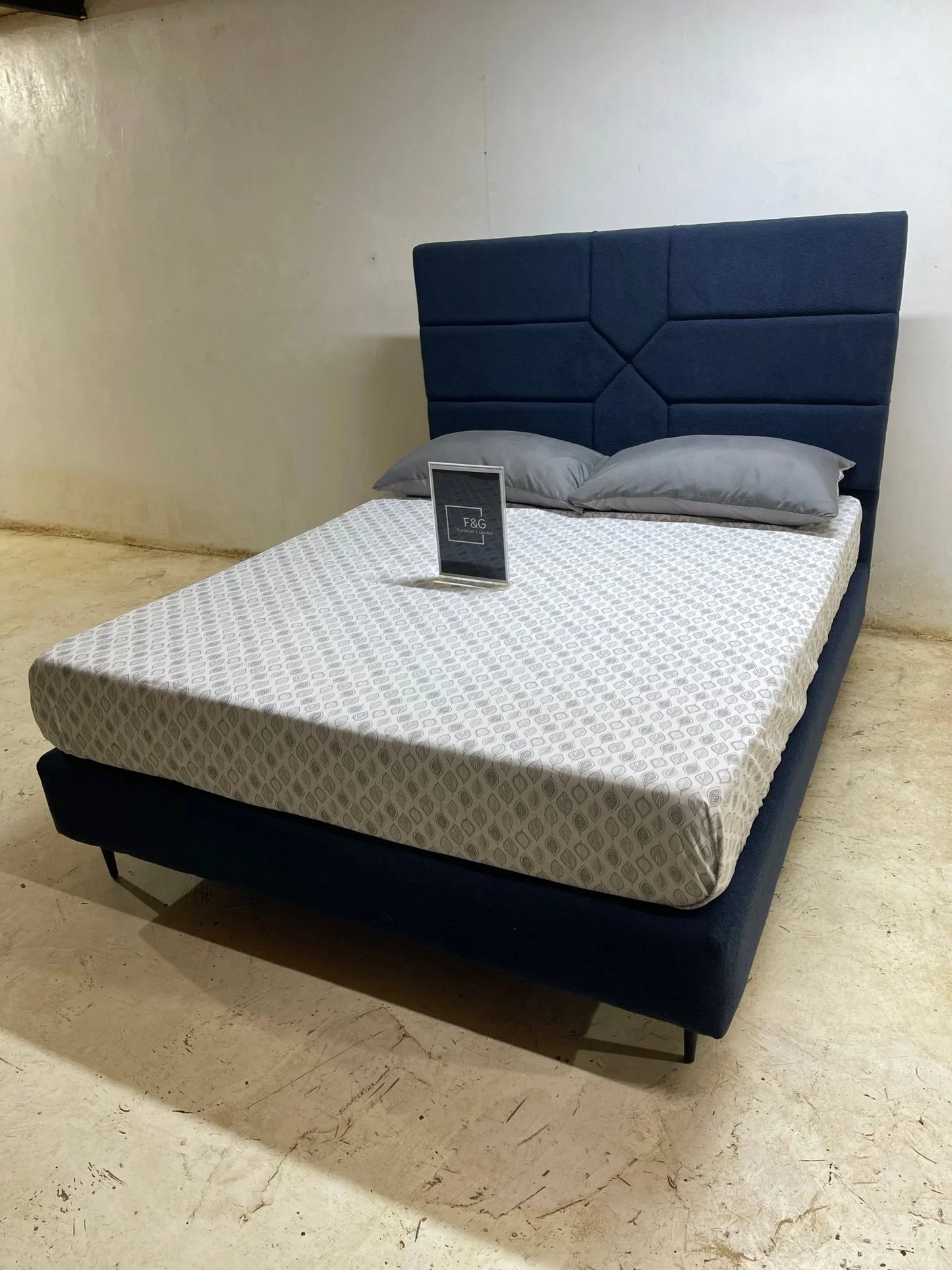 The Eleanor Bed - Furniture & Garden