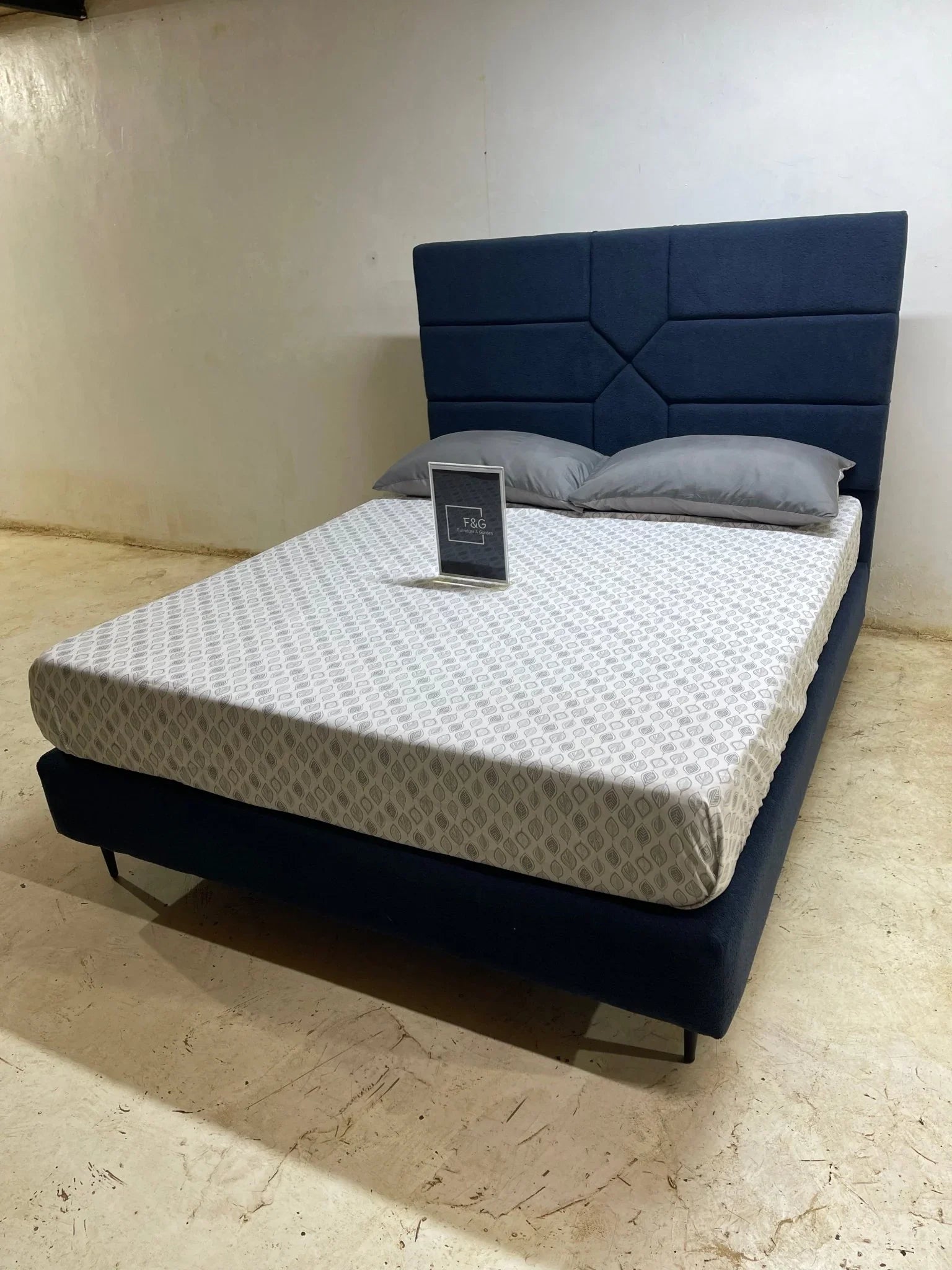 The Eleanor Bed - Furniture & Garden