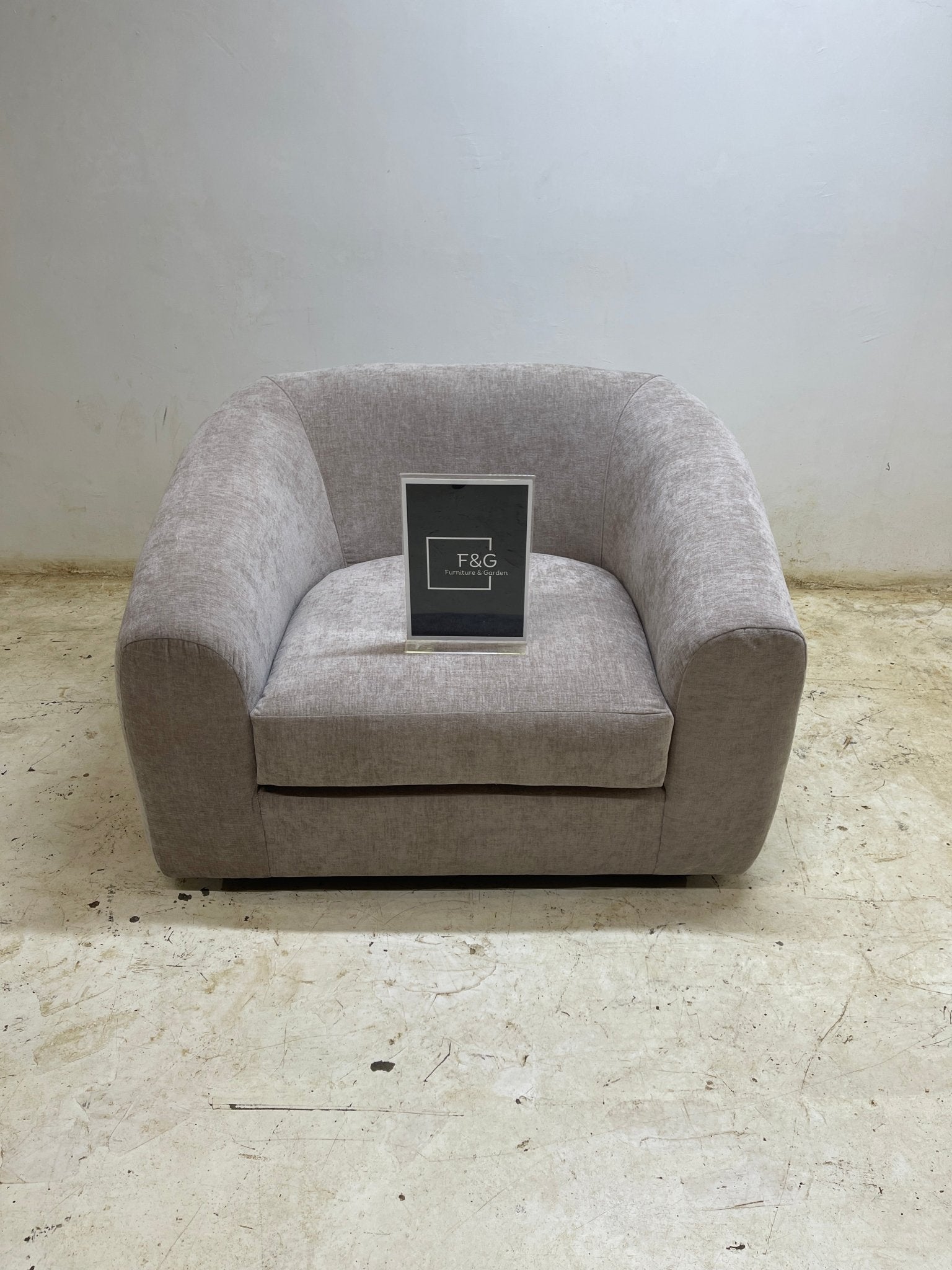The Fiona Sofa - Furniture & Garden