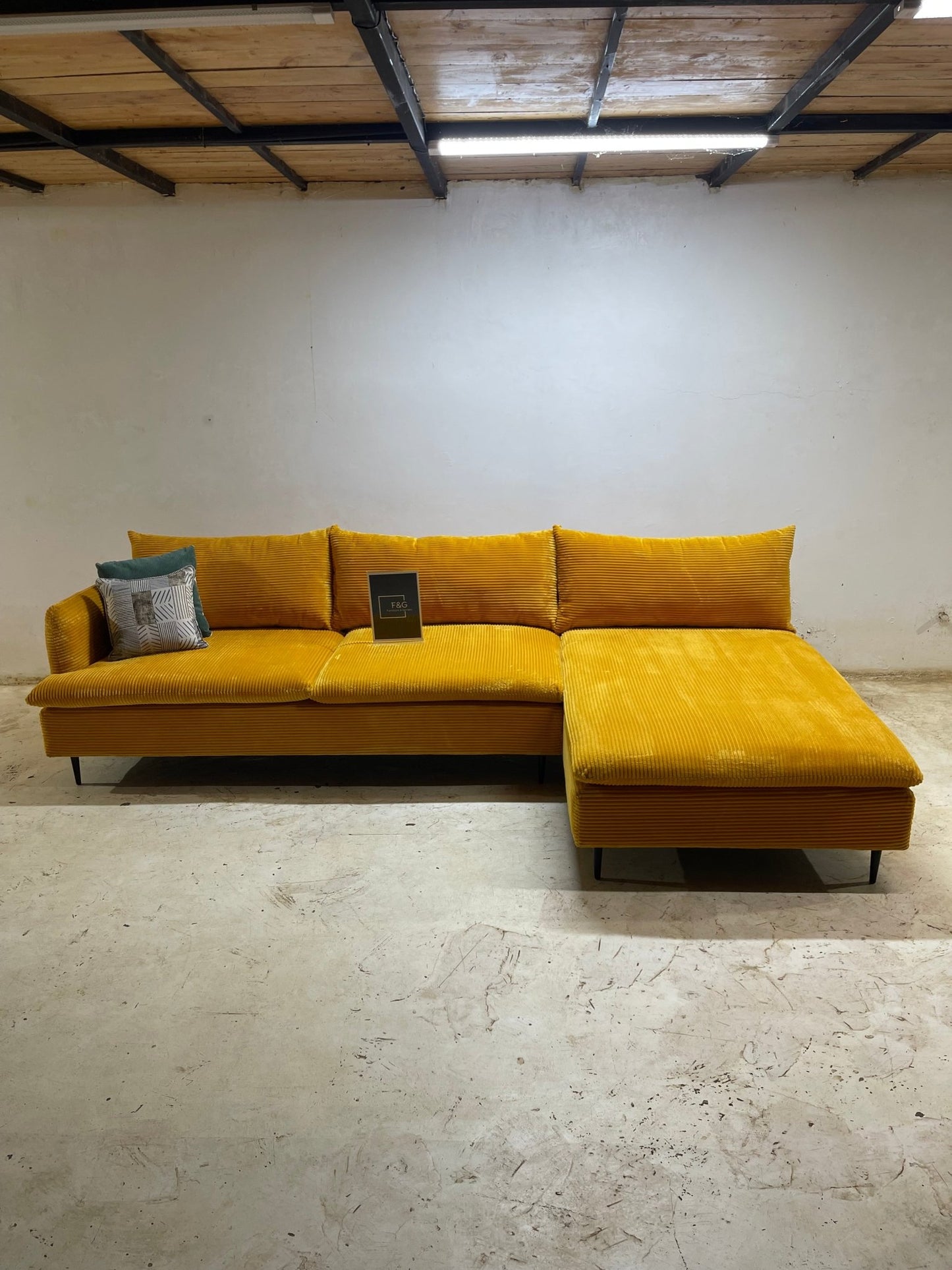 The Jabari Sectional Sofa - Furniture & Garden