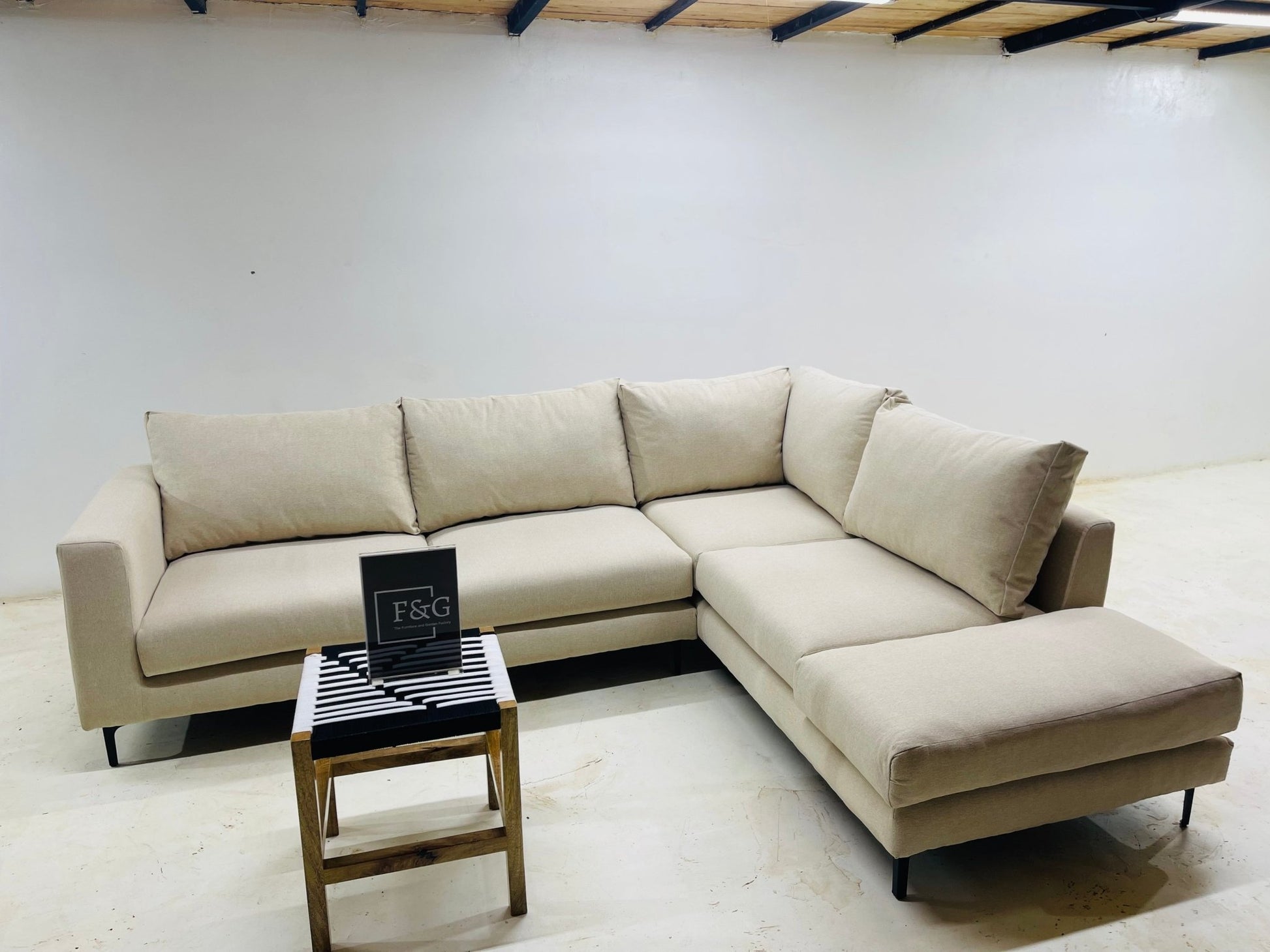 The Keanu Sectional Sofa - Furniture & Garden