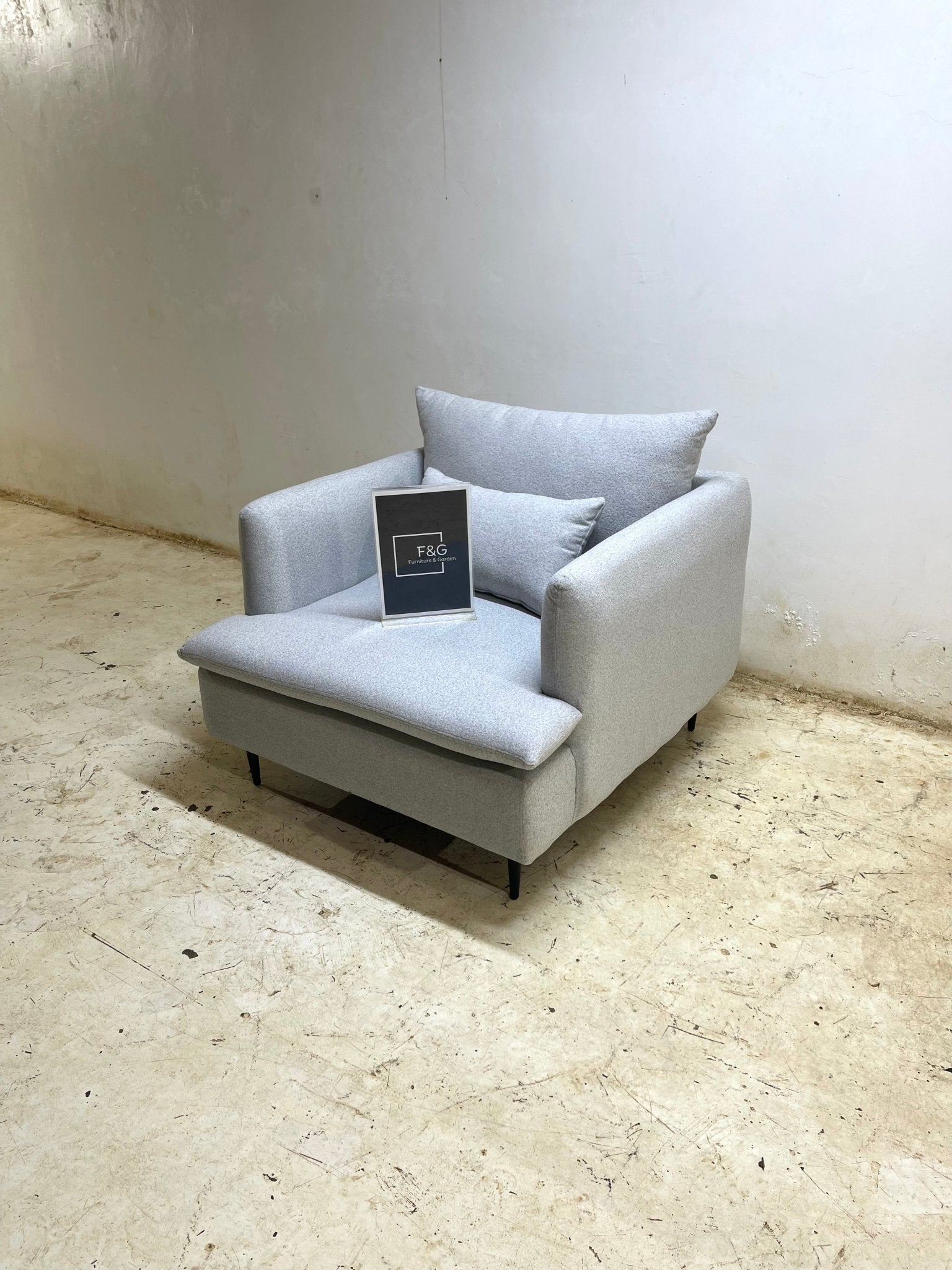 The Lamuria Sofa - Furniture & Garden