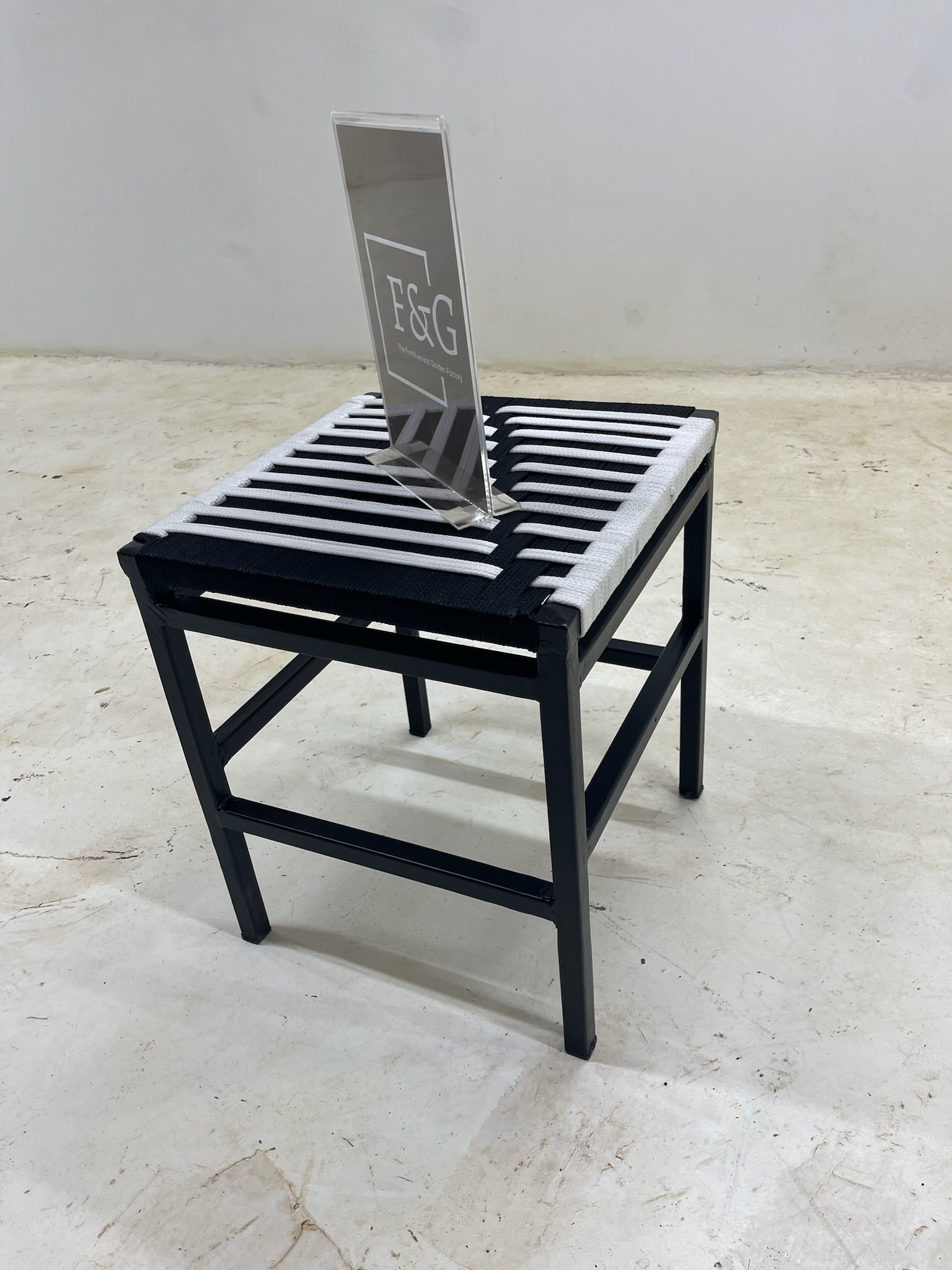 The Paracord stool - Furniture & Garden